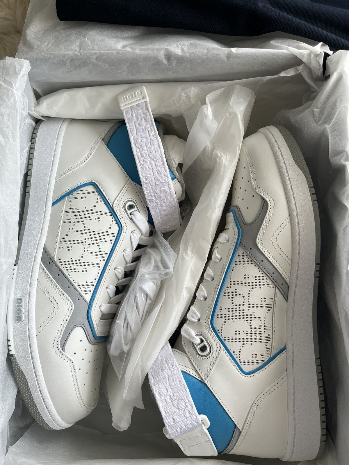 Dior Brand New Limited Edition Dior Logo Sneaker Size US 11 / EU 44 - 9 Thumbnail