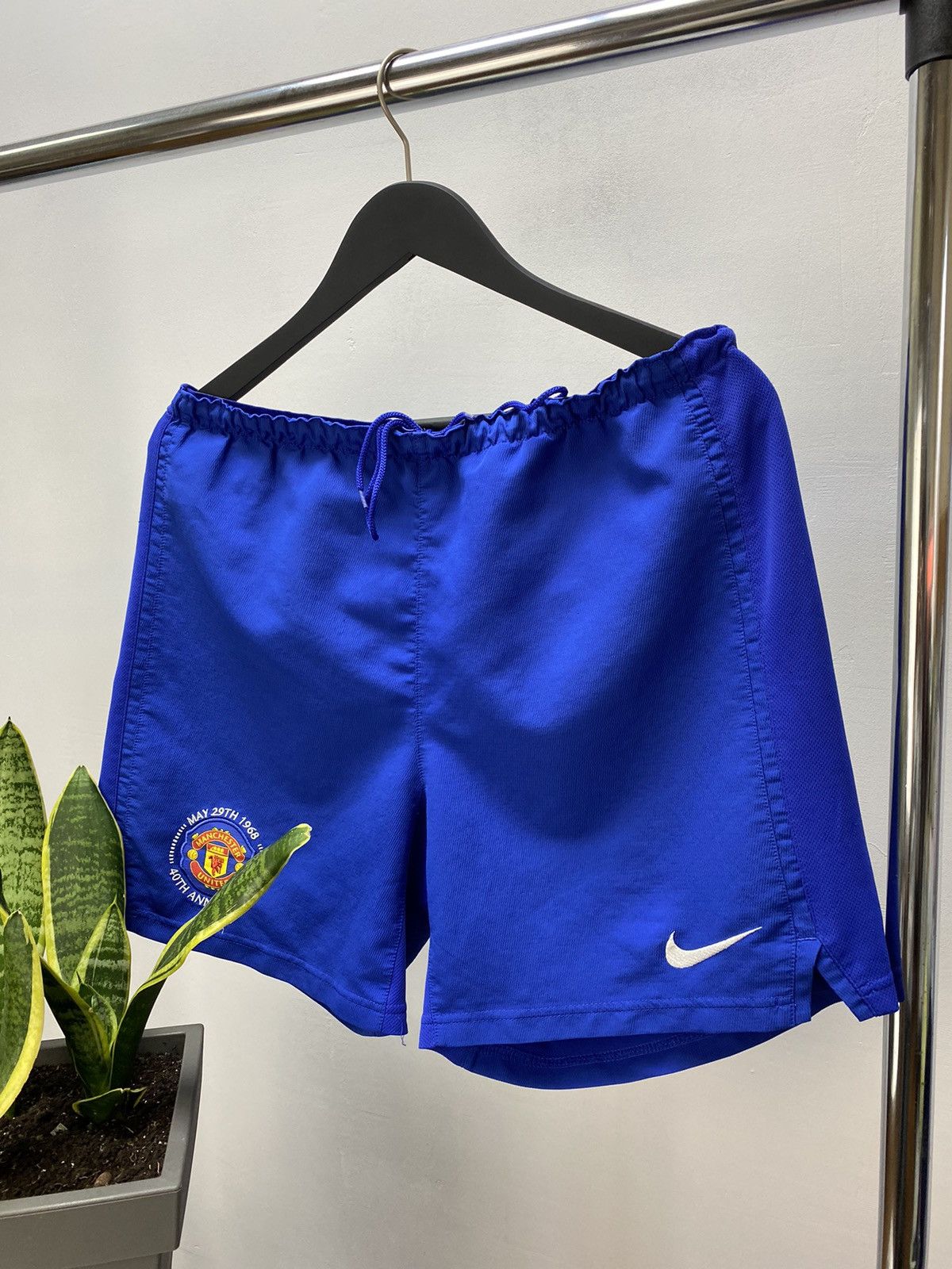 Nike Vintage Manchester United 40th Anniversary Soccer Shorts Size US 32 / EU 48 - 3 Thumbnail