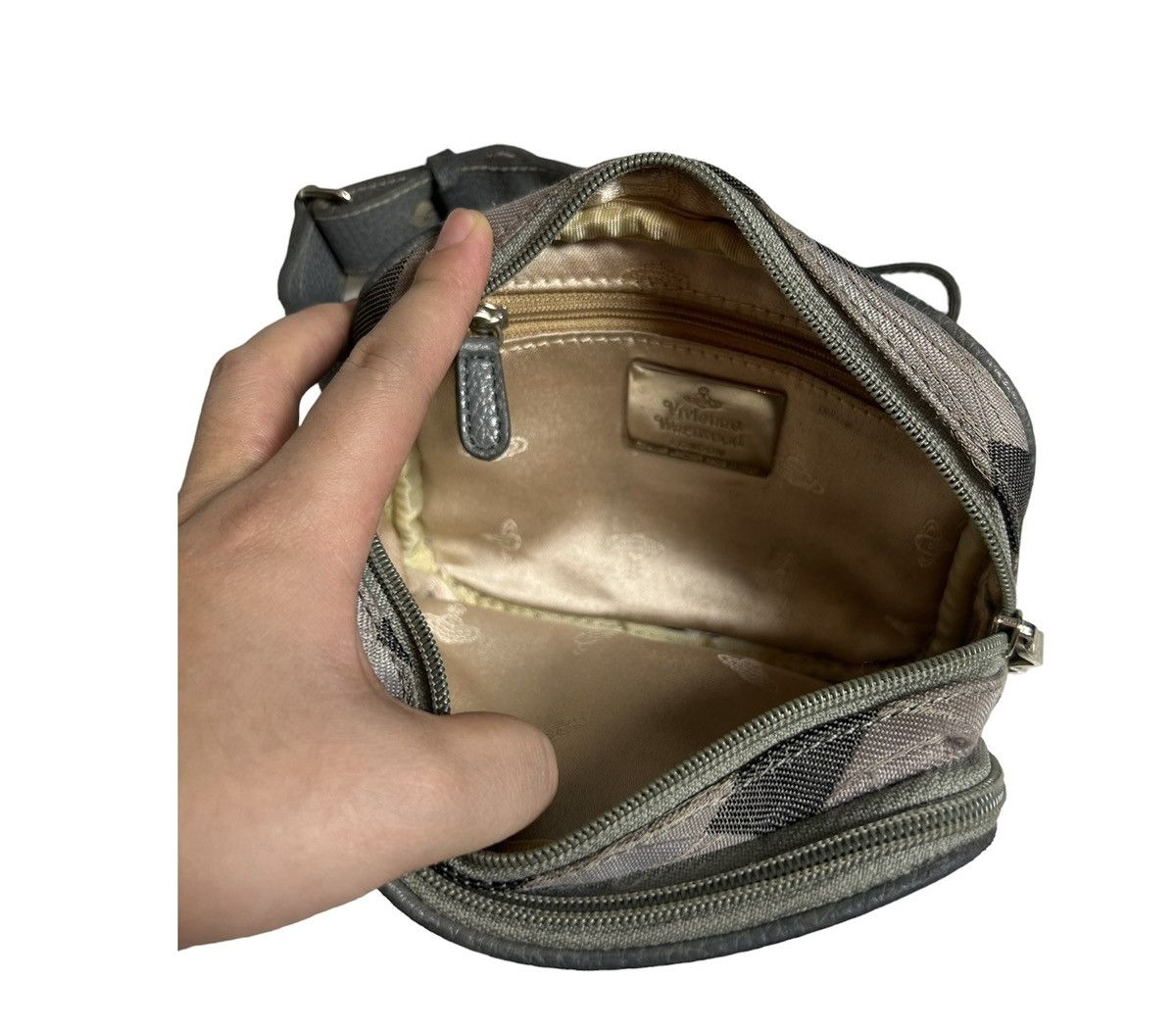 Vivienne Westwood Vintage Vivienne Westwood Genuine Leather Crossbody Bag Size ONE SIZE - 10 Thumbnail