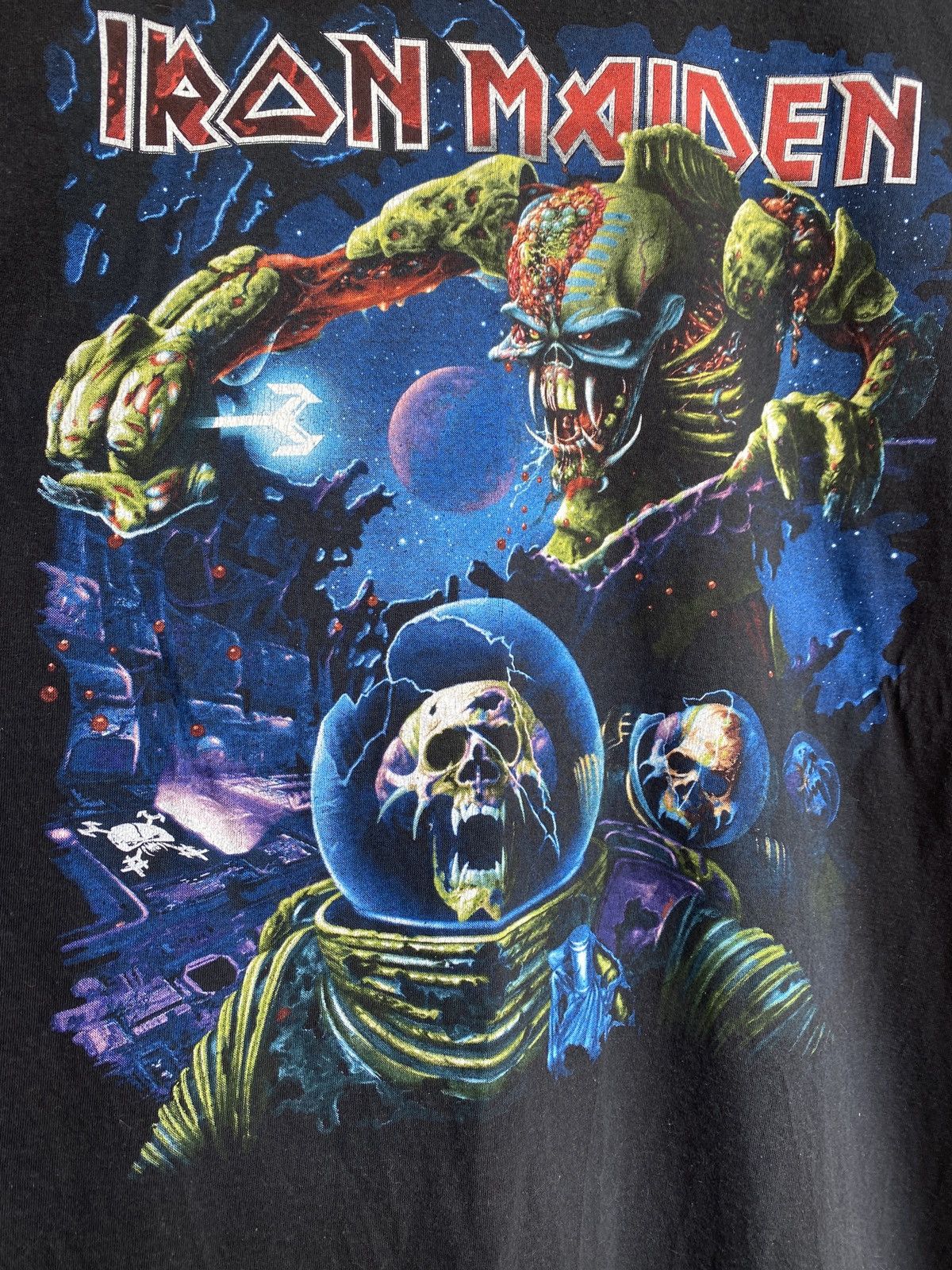 Band Tees × Iron Maiden × Vintage Vintage Iron Maiden 2010 Final Frontier Band TourTee Size US XL / EU 56 / 4 - 3 Thumbnail