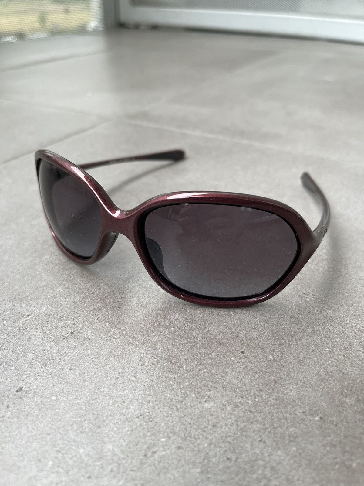 Oakley Oakley OO9176-03 "Warm Up" Cherry Sunglasses Size ONE SIZE - 2 Thumbnail