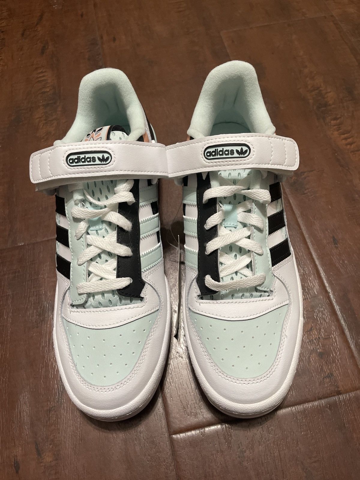 Forum Low “White Halo Mint”