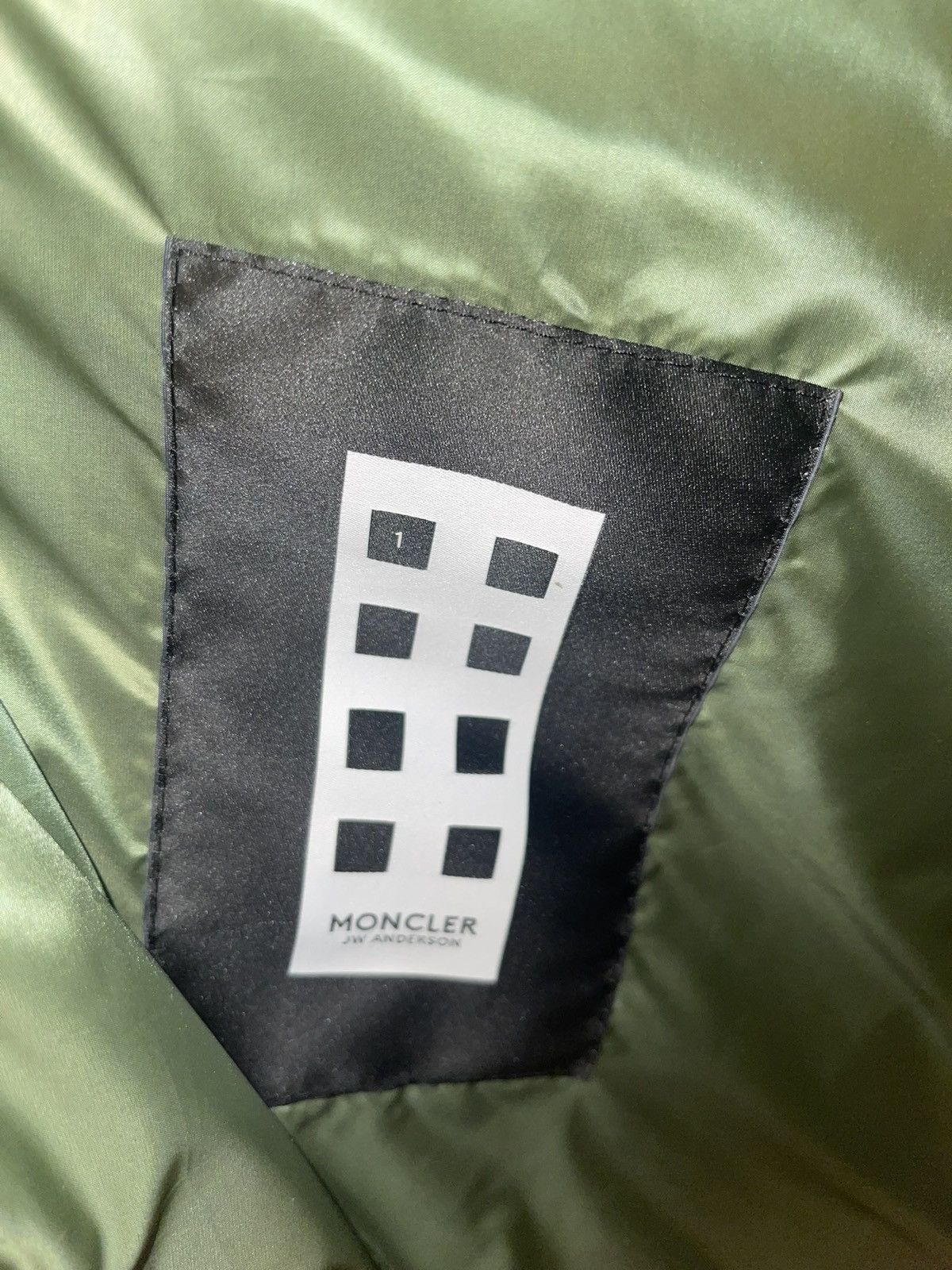 JW Anderson × Moncler 1 MONCLER GENIUS & JW ANDERSON COLORBLOCK JACKET Size US M / EU 48-50 / 2 - 8 Thumbnail
