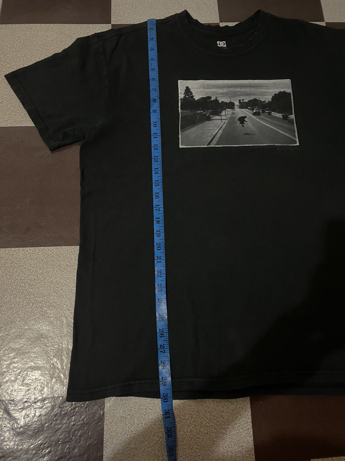 DC Vintage Dc Shoes T Shirt Size US XL / EU 56 / 4 - 7 Thumbnail