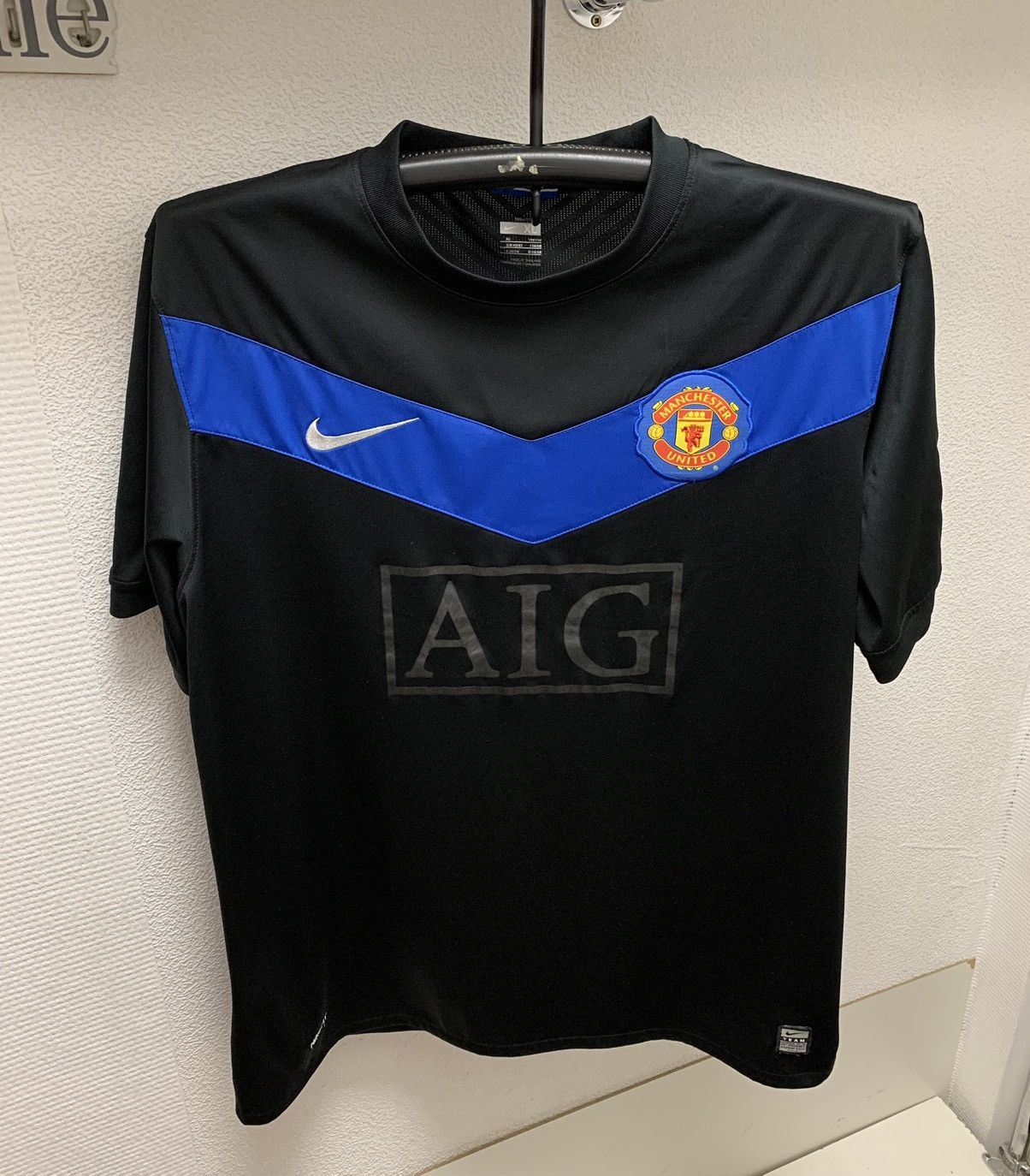 Nike Manchester United Nike soccer jersey Xl AIG ronaldo Size US XL / EU 56 / 4 - 1 Thumbnail