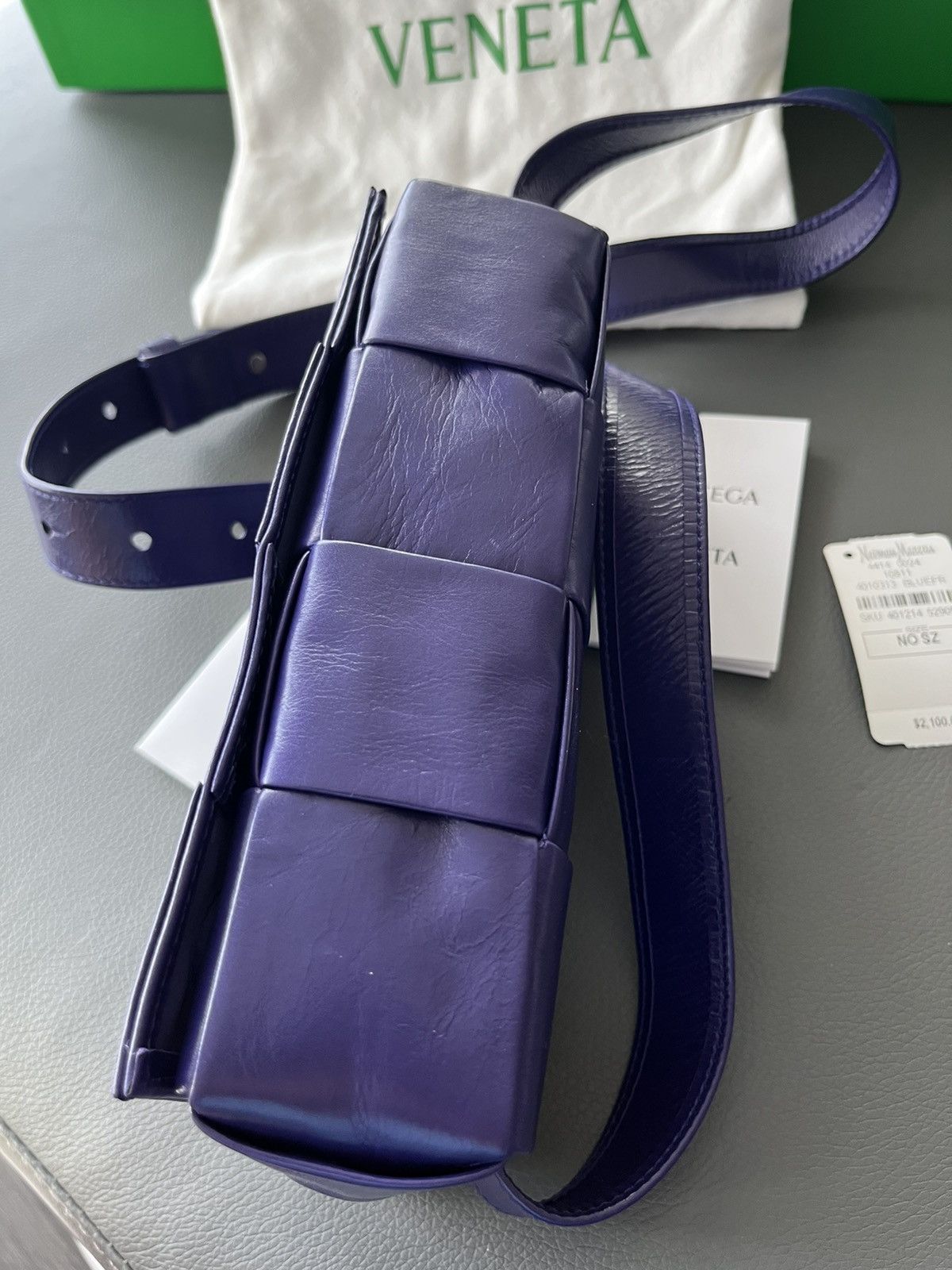 Bottega Veneta Super Runway Brand New $2,300 Value Cassette Crossbody Bag Size ONE SIZE - 22 Thumbnail