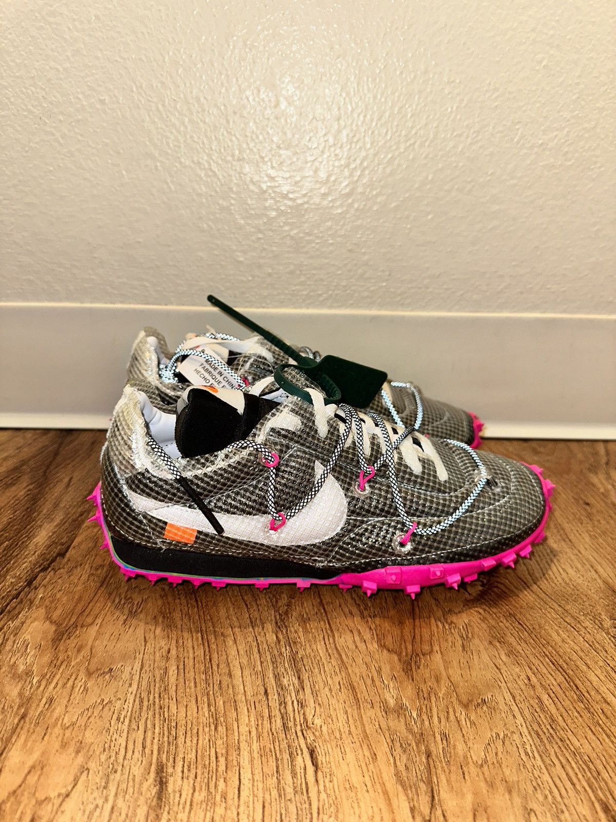 Nike Waffle Racer Off-White Black (Women's)