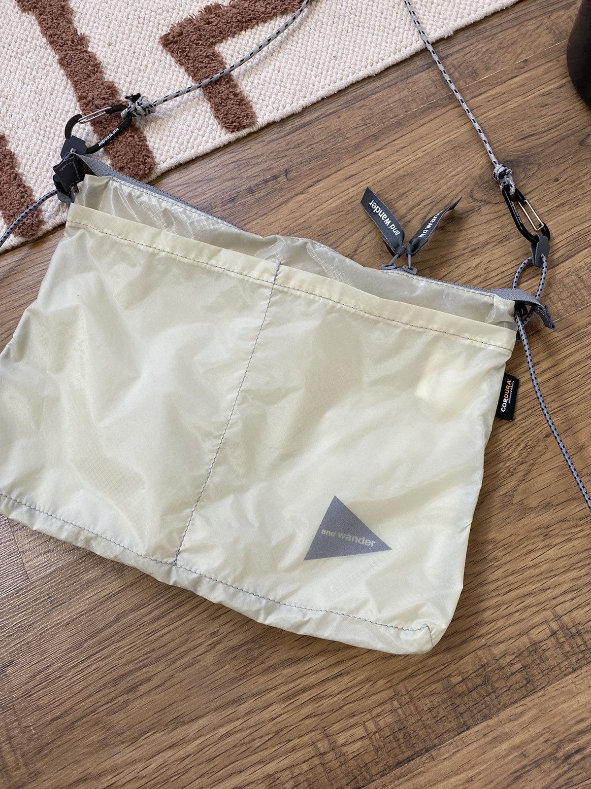 And Wander AND WANDER SIL SACOCHA SHOULDER BAG Size ONE SIZE - 3 Thumbnail