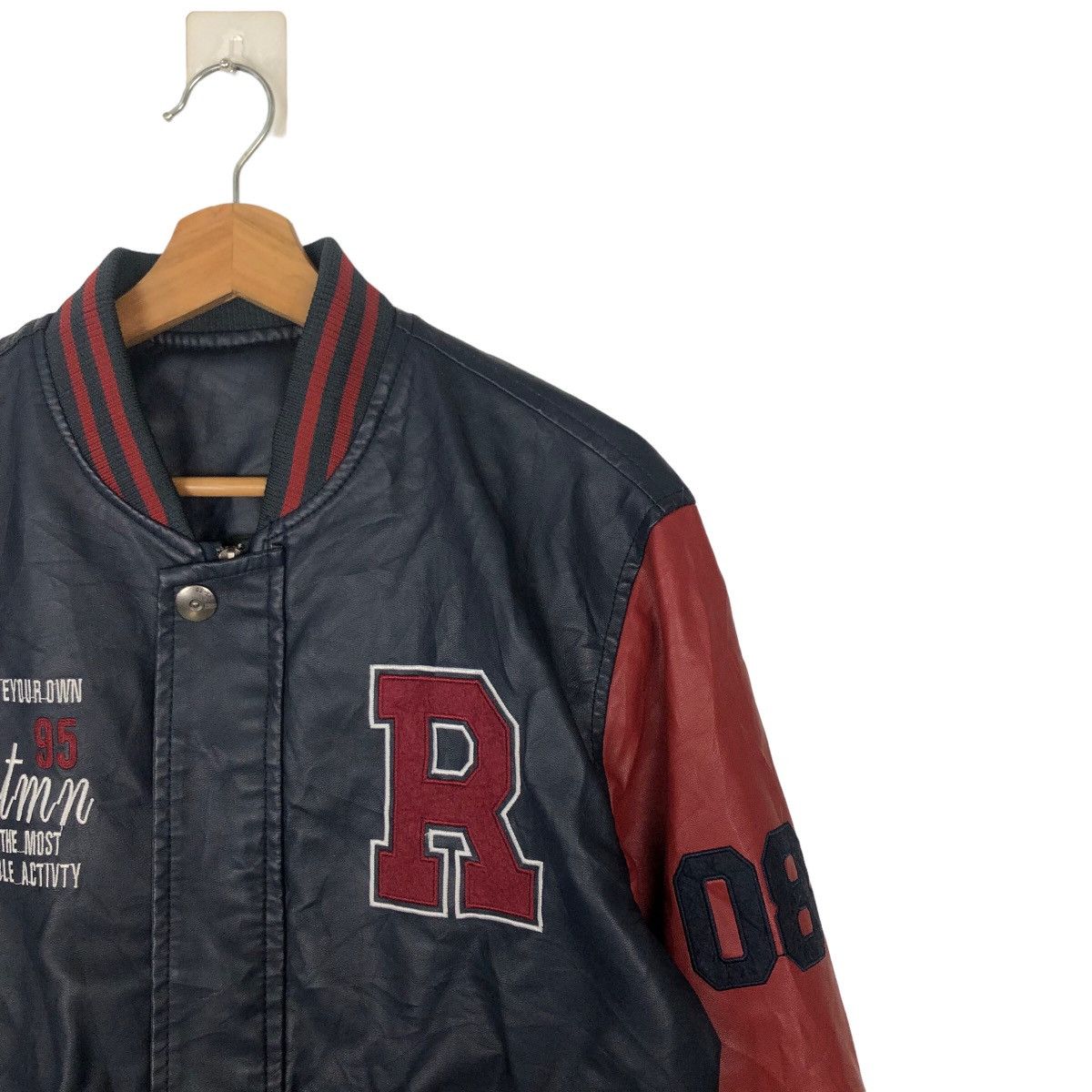 Japanese Brand VINTAGE SOFT LEATHER VARSITY JACKET EMBROIDERED BIG LOGO Size US L / EU 52-54 / 3 - 5 Thumbnail