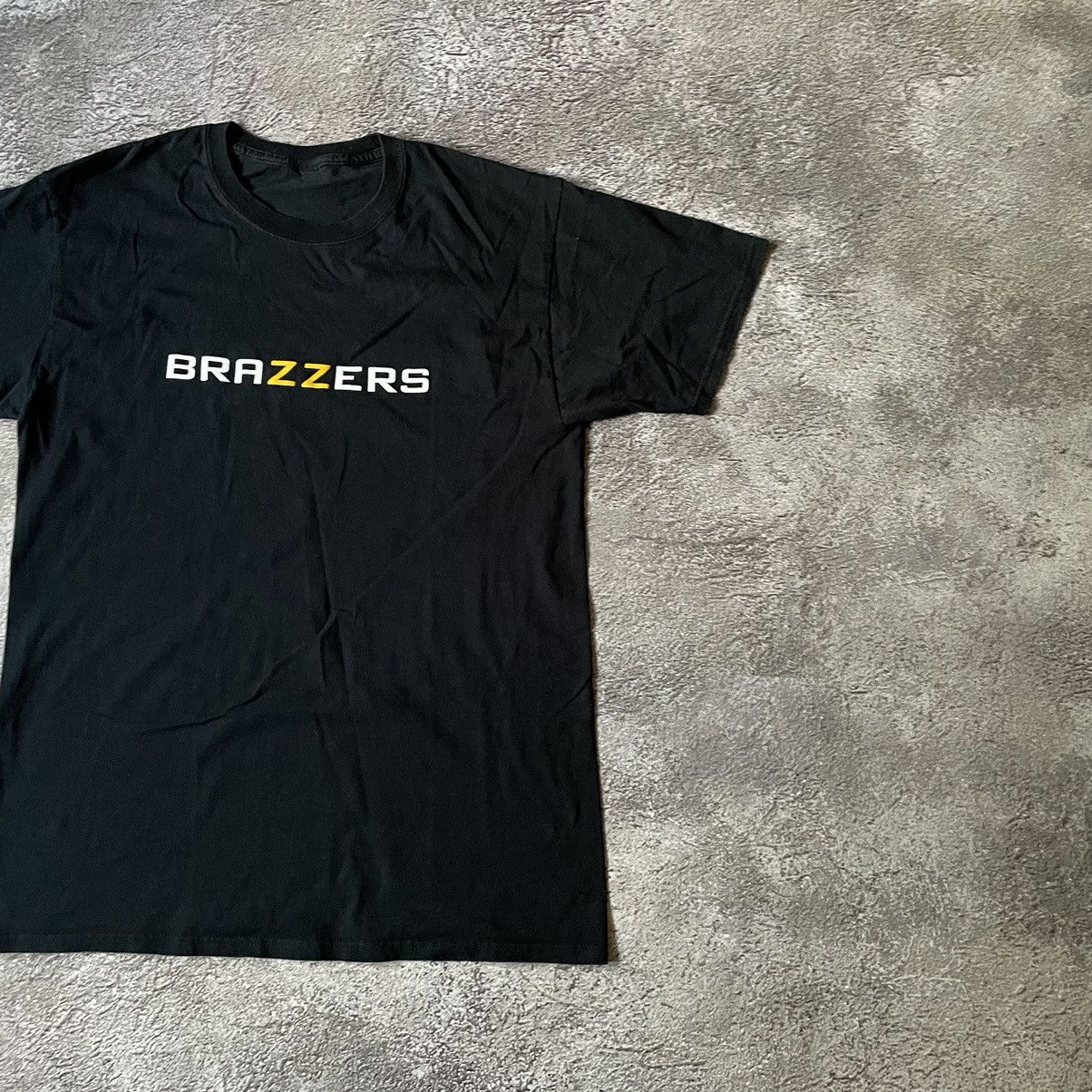 Vintage Y2K Brazzers Graphic Tee Sun Faded Skate Punk Streetwear M Size US M / EU 48-50 / 2 - 4 Thumbnail