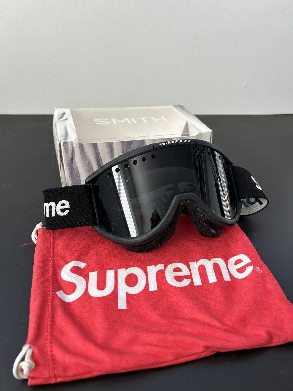 Supreme Smith Cariboo OTG Ski Goggle 新品-