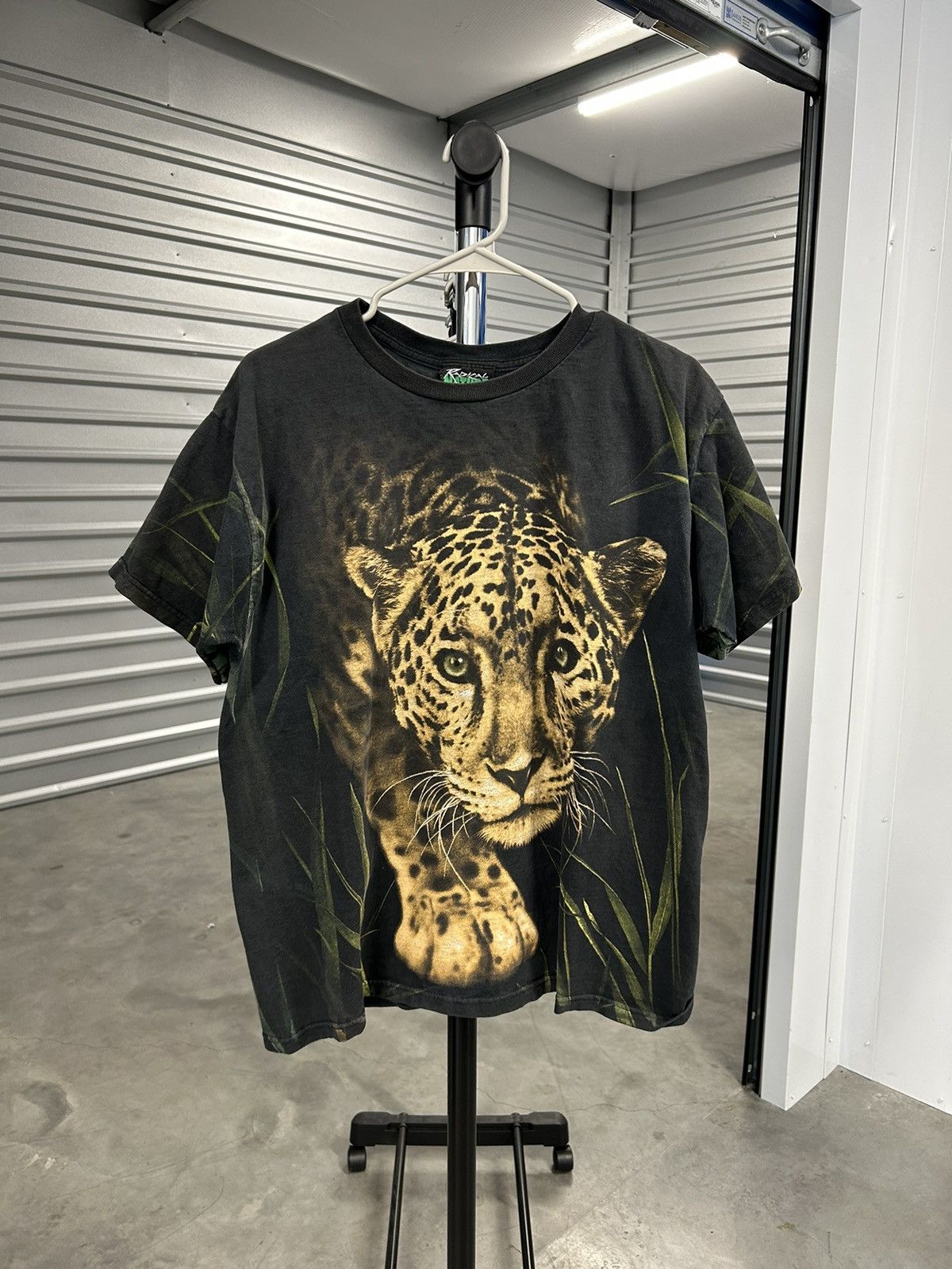 Vintage Vintage 90’s Nature Leapord cheetah animal graphic tshirt | Grailed
