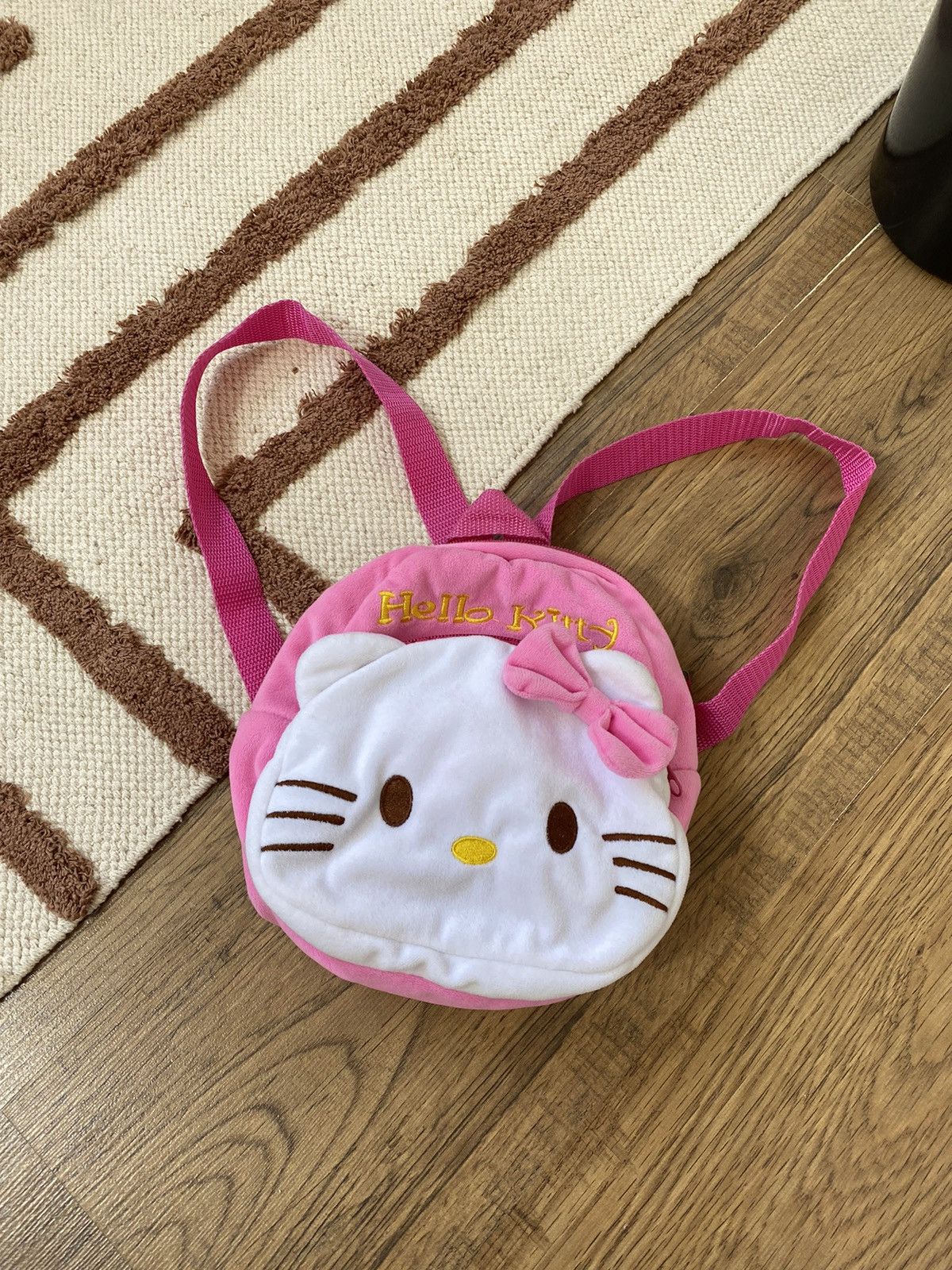Cartoon Network VINTAGE HELLO KITTY Y2K MINI BACKPACK Size ONE SIZE - 2 Thumbnail