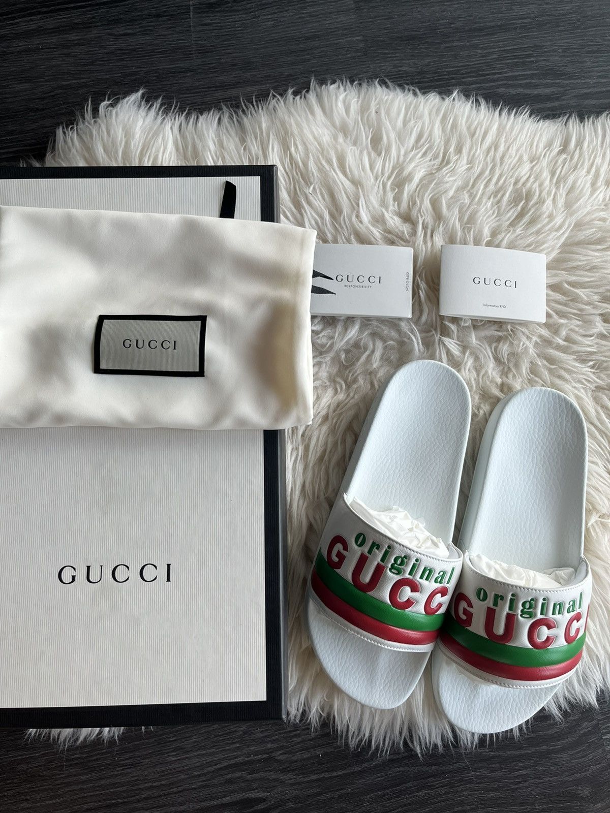 Gucci Super Runway Brand New Gucci Logo Leather Sandal Slides Rare Size US 9 / EU 42 - 15 Thumbnail