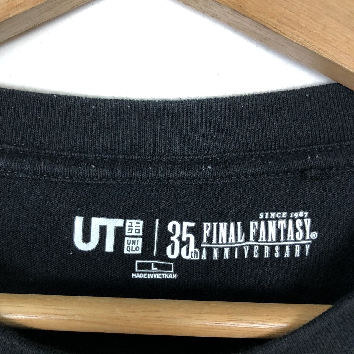 Japanese Brand VINTGE MOVIE TEE FINAL FANTASY X BIG LOGO JAPAN Size US L / EU 52-54 / 3 - 8 Thumbnail