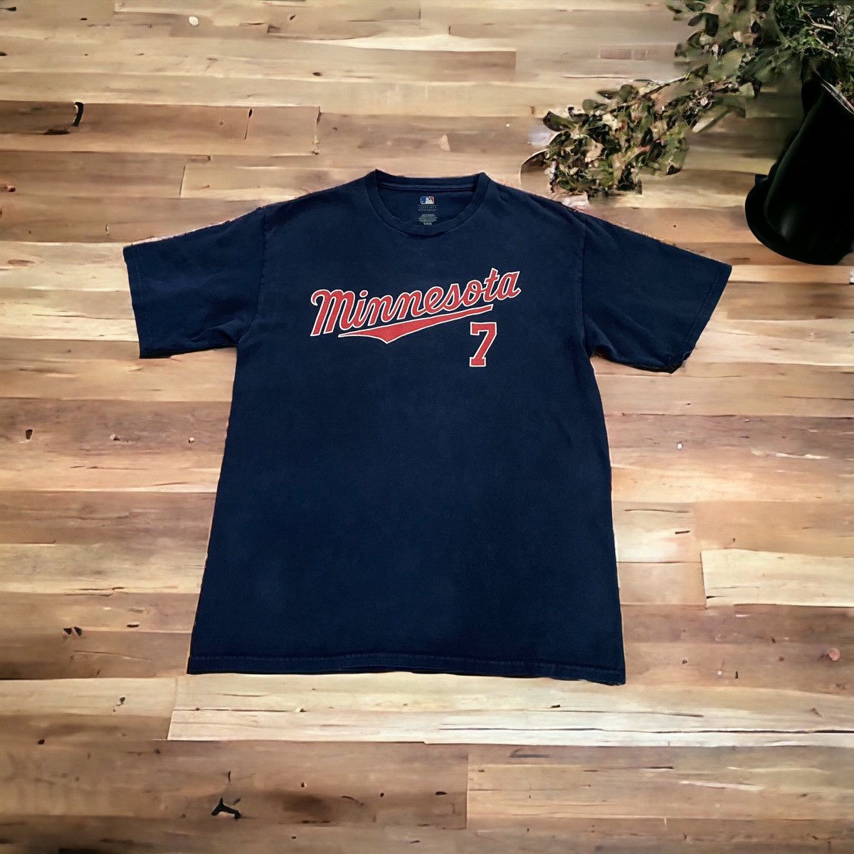 Logo 7 Vintage MLB Minnesota 7 Rare Tshirt Size US L / EU 52-54 / 3 - 1 Thumbnail