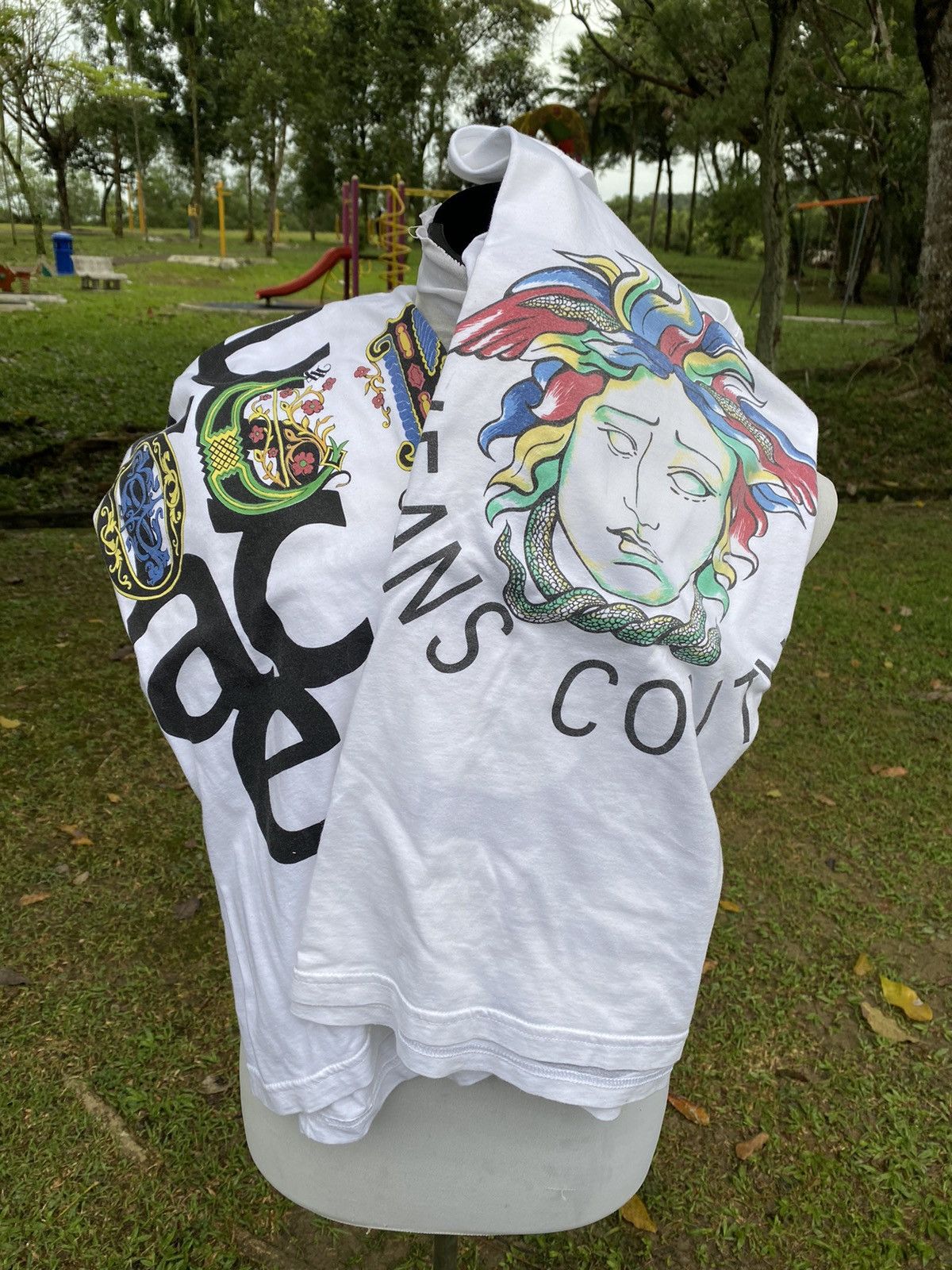 Versace Jeans Couture Vintage Versace / Versace Medusa 90s shirt Size US M / EU 48-50 / 2 - 1 Thumbnail