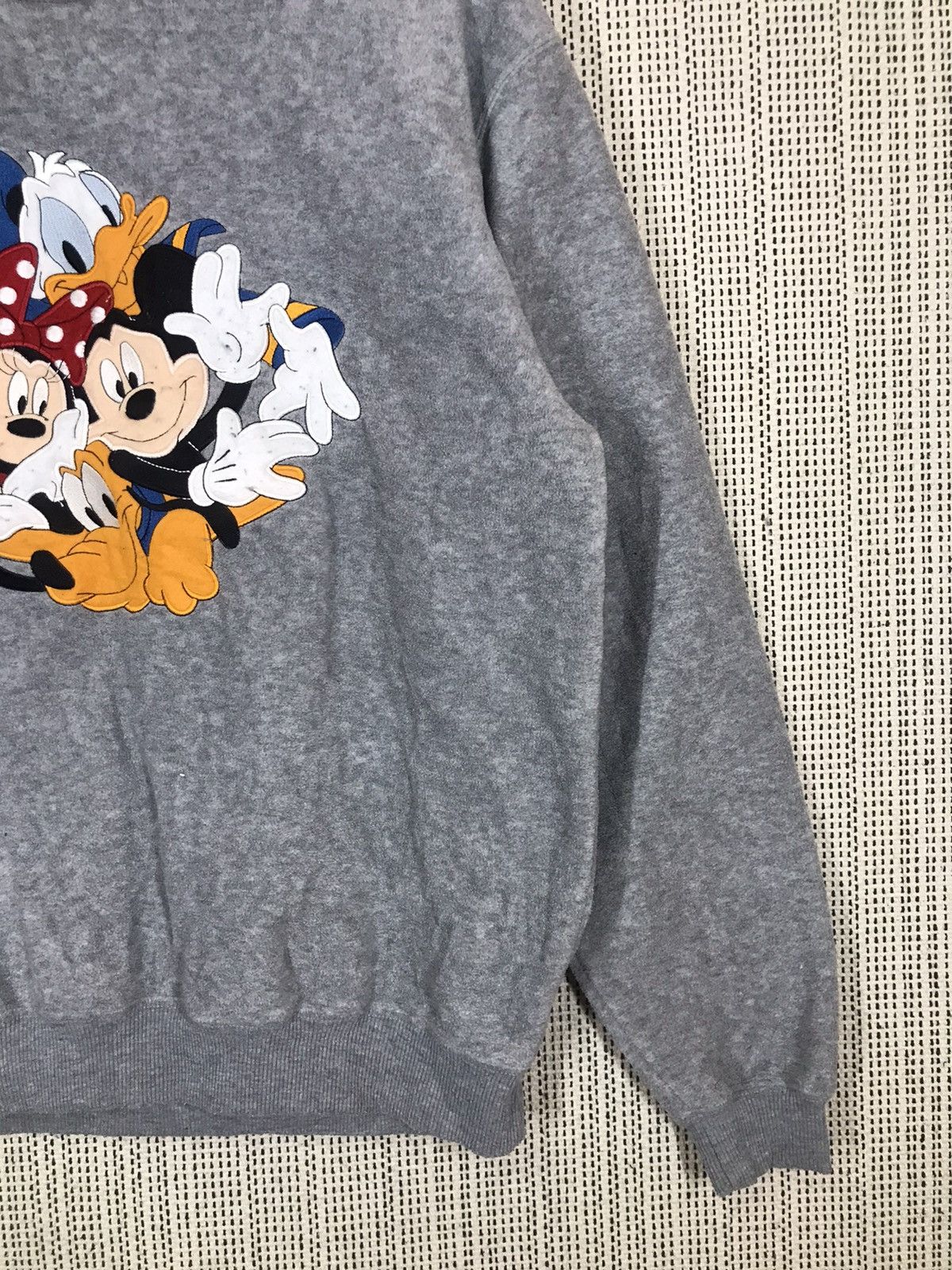 Cartoon Network × Disney × Mickey Mouse ‼️VINTAGE DISNEY MICKEY AND FRIENDS FLEECE SWEATSHIRT‼️ Size US L / EU 52-54 / 3 - 2 Thumbnail