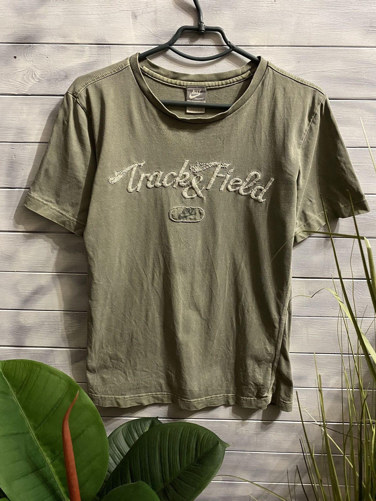 Nike Rare Vintage T-Shirt Nike y2k Avant-Garde style. Big logo. Size US S / EU 44-46 / 1 - 1 Thumbnail