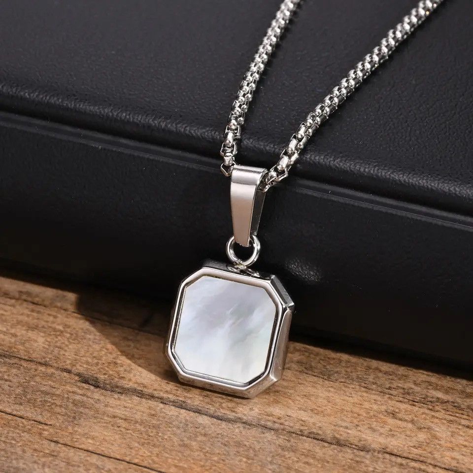 Jewelry Creative Hollow Smile Face Necklace Size ONE SIZE - 1 Thumbnail