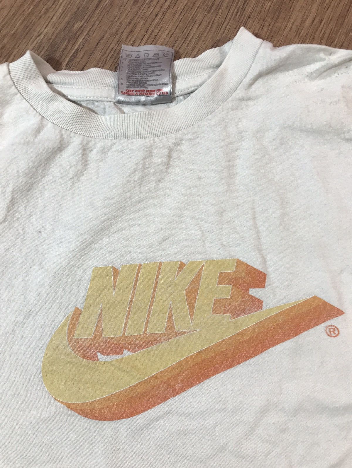 Vintage Vintage distressed t shirt Nike 90s Size US M / EU 48-50 / 2 - 8 Thumbnail