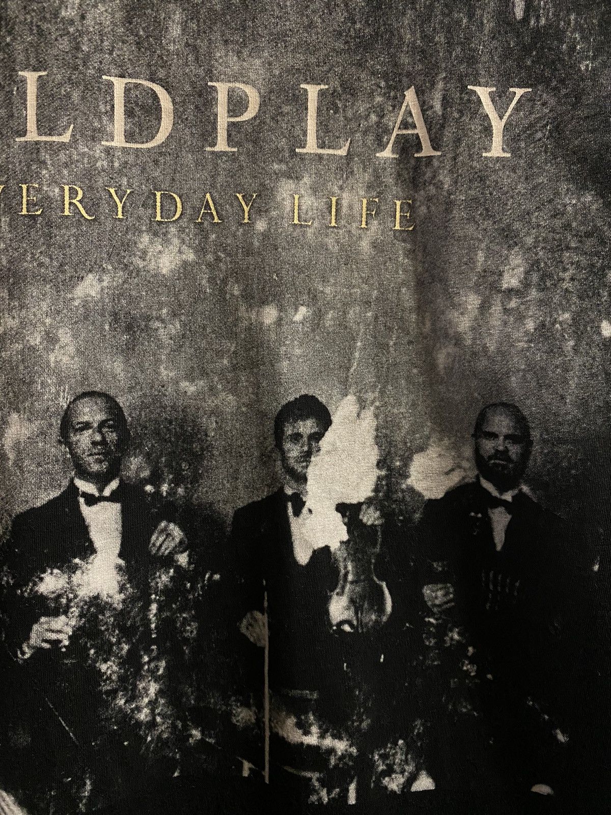 Band Tees Rare T-Shirt COLDPLAY EVERYDAY LIFE. Y2K style. Size US L / EU 52-54 / 3 - 4 Thumbnail