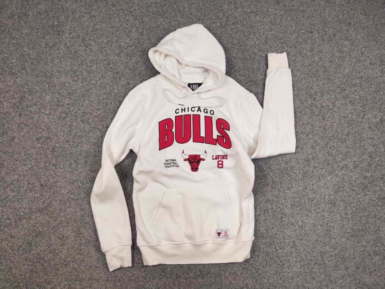 NBA Chicago Bulls x NBA Logo White Light Hoodie Vintage Style Size US S / EU 44-46 / 1 - 14 Thumbnail