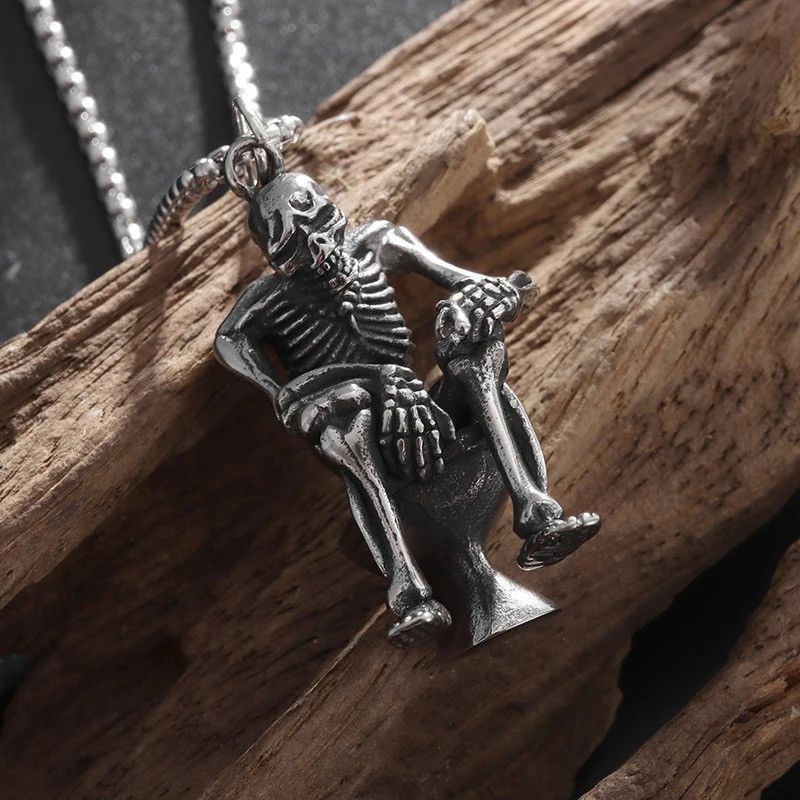Jewelry Creative Vintage Gothic Skull Toilet Pendant Necklace Size ONE SIZE - 3 Thumbnail