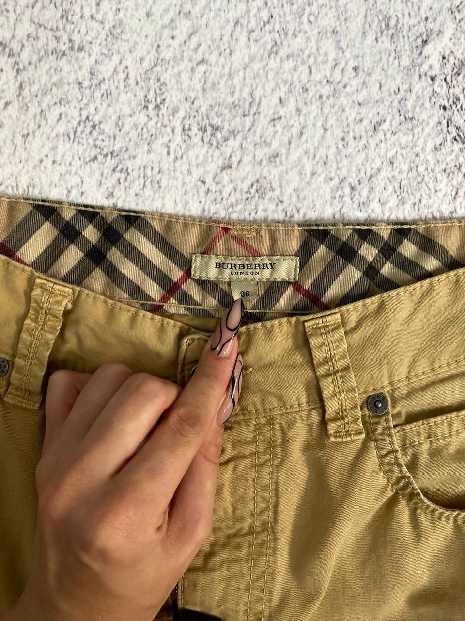 Burberry × Vintage Vintage Burberry Beige Chinos Denim Jeans Size US 36 / EU 52 - 6 Thumbnail