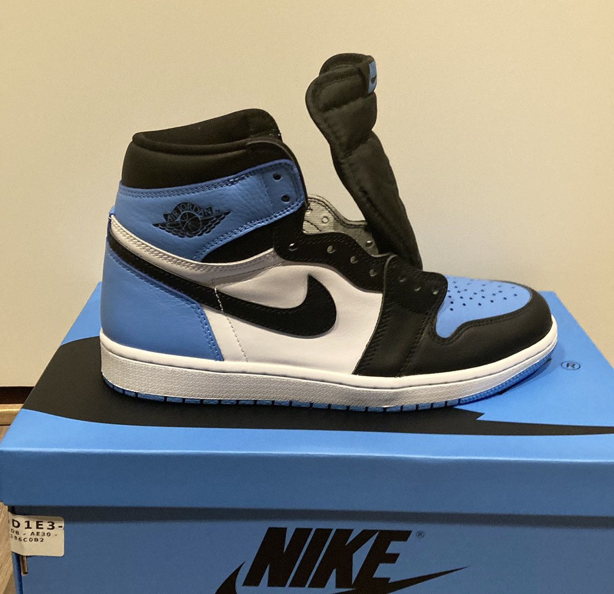 snipes jordan 1 unc