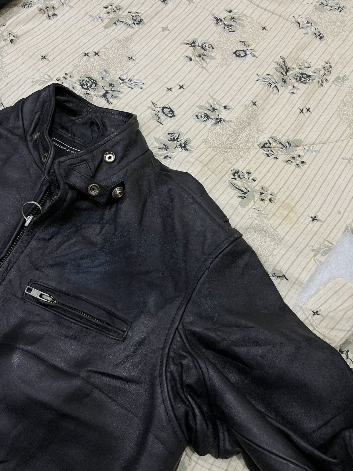 Genuine Leather (Uuuu). VINTAGE LEATHER RIDER JACKET Size US S / EU 44-46 / 1 - 14 Thumbnail