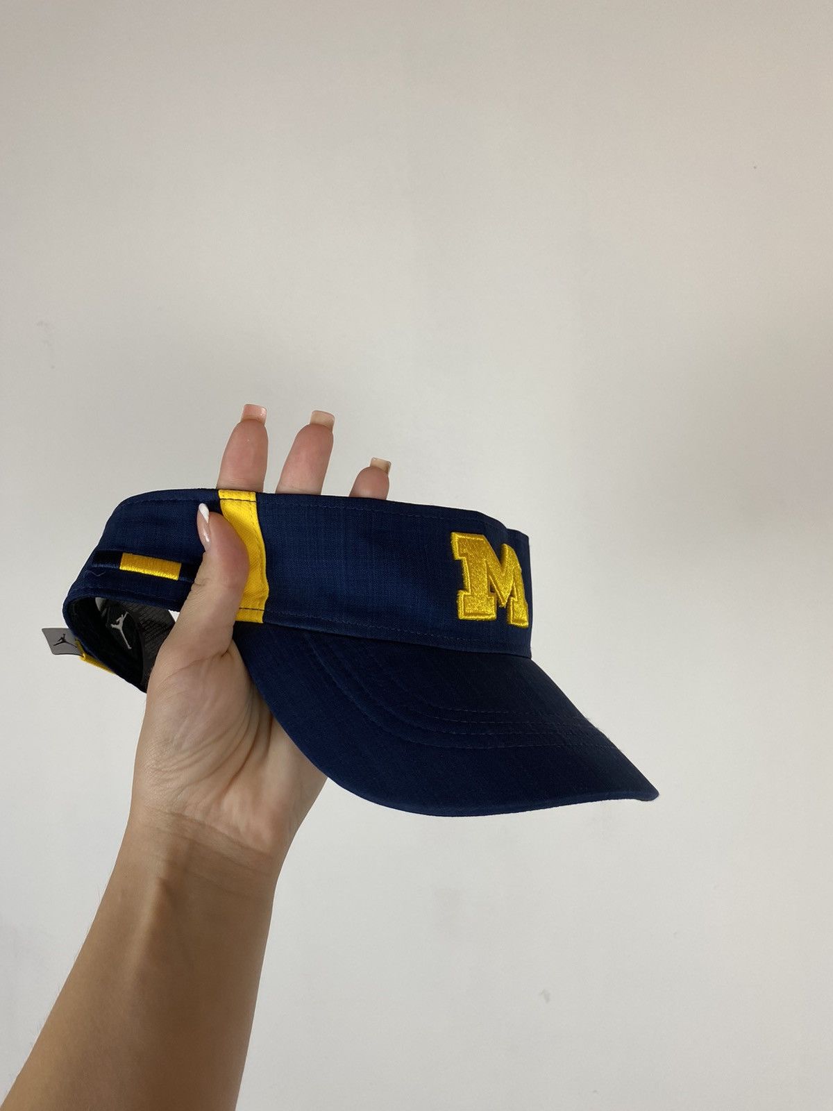 Jordan Brand Michigan Jordan headband cap head Nike tennis visor Size ONE SIZE - 2 Thumbnail