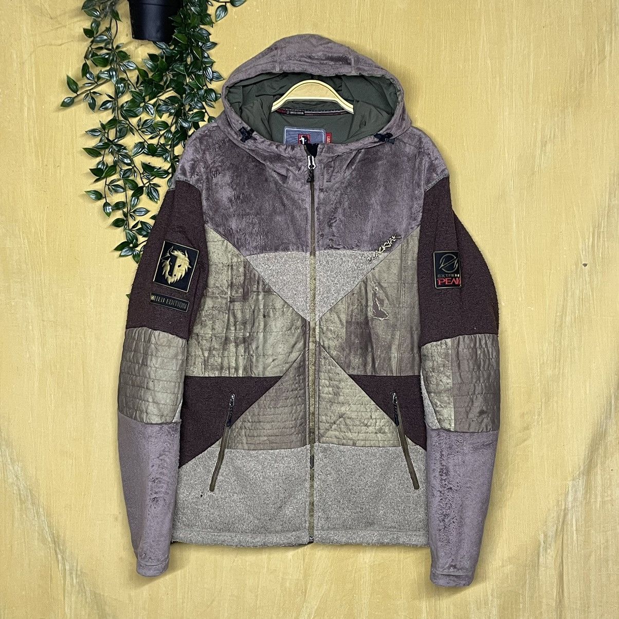 Outdoor Life Japanese brand Black Yak Limited Edition Extreme Peak