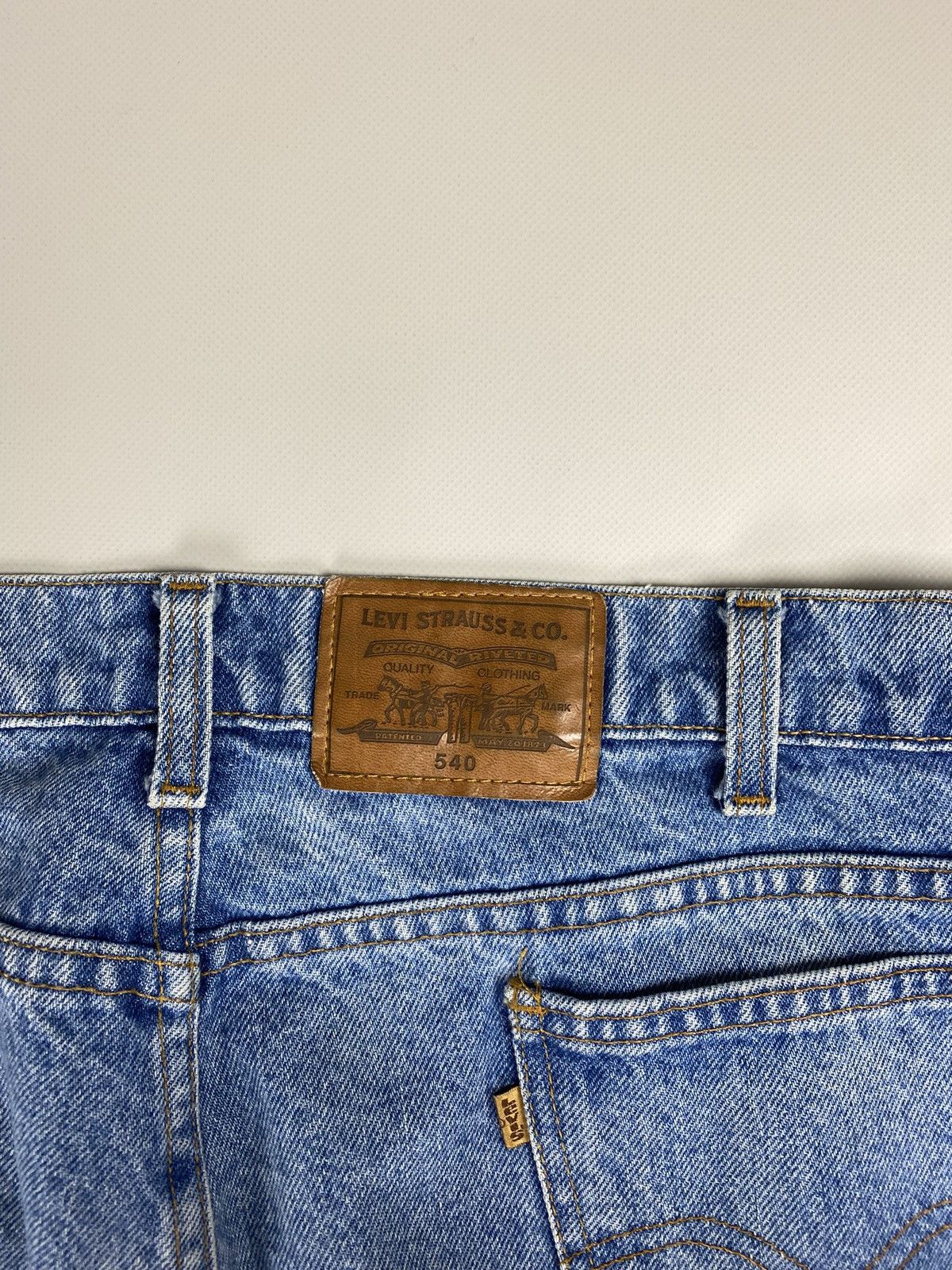 Levi's × Vintage VTG Levi’s 540 light blue denim jeans baggy relaxed fit Size US 38 / EU 54 - 23 Thumbnail