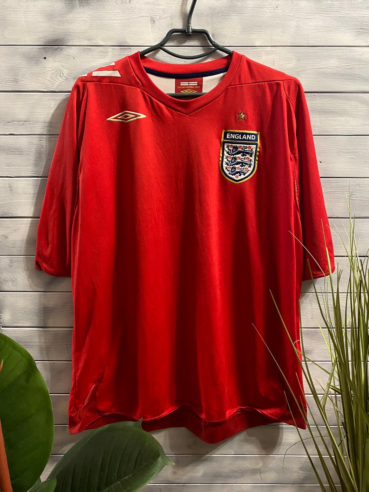 Pre-owned Soccer Jersey X Umbro Vintage Soccer Jersey England 2006-2008 Umbro. Football In Red