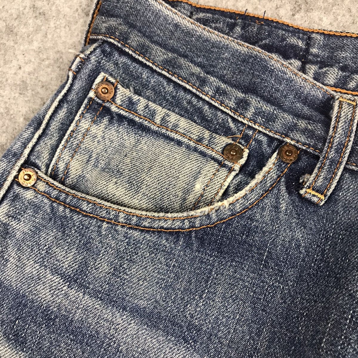 Levi's LEVIS 503 JAPANESE BAGGY BLUE FADED DENIM PANTS Size US 31 - 6 Thumbnail