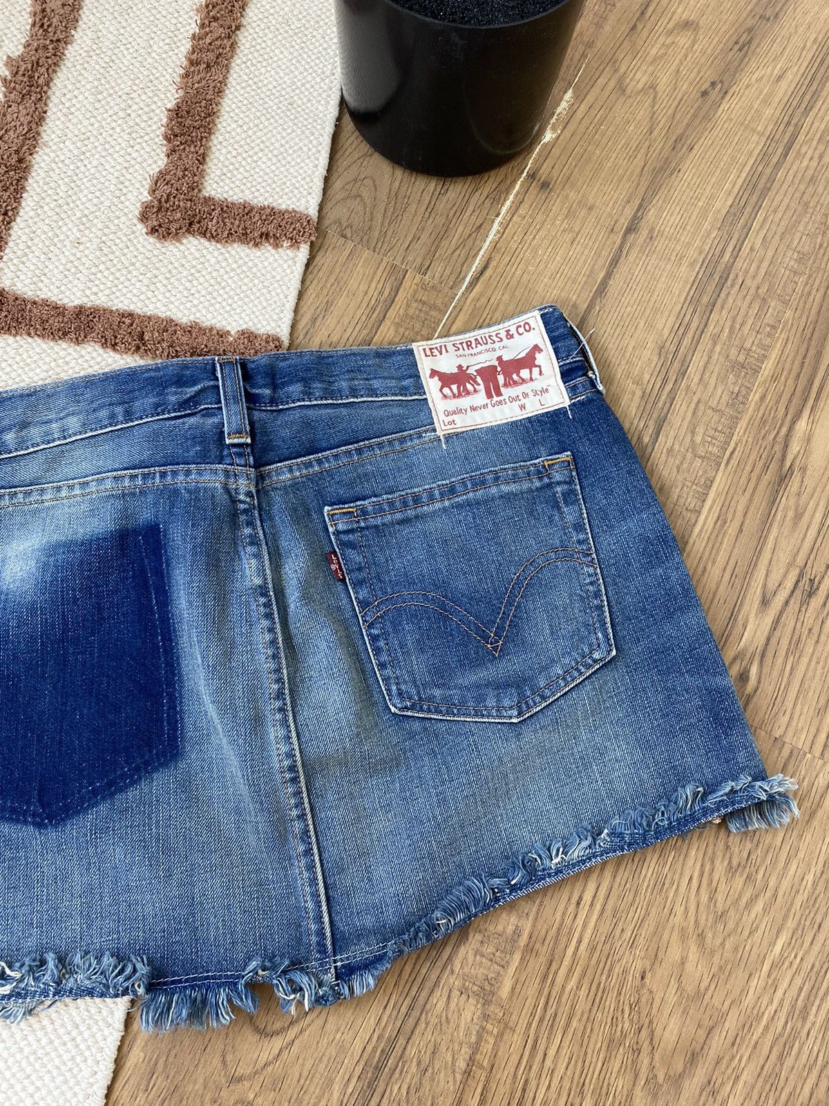 Levi's VINTAGE LEVI’S WASHED BLUE MINI SKIRT Size 34" / US 12 / IT 48 - 2 Thumbnail