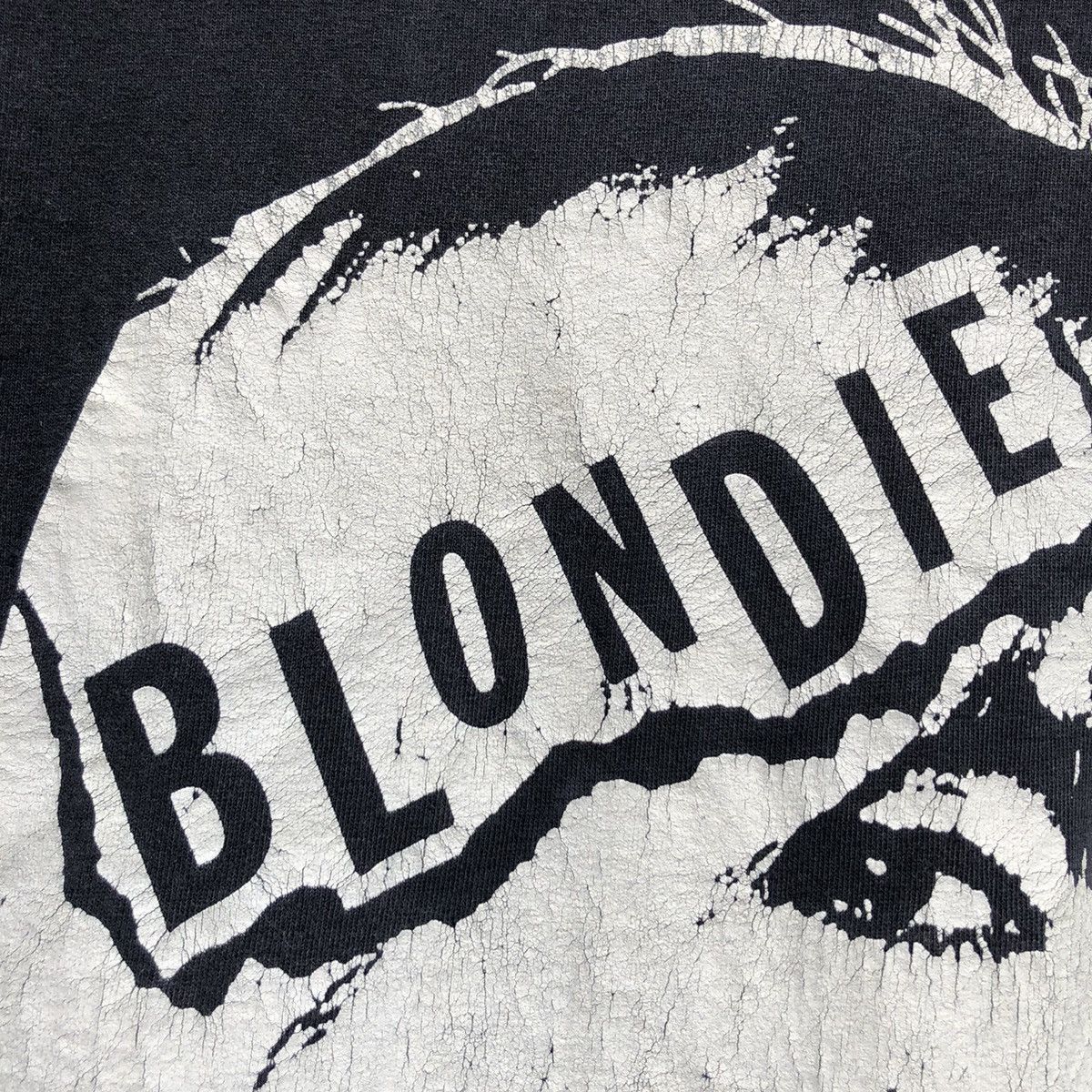 Band Tees 💢Rare💢Vintage 90s Sunfaded BLONDIE Tshirt Size US M / EU 48-50 / 2 - 5 Thumbnail
