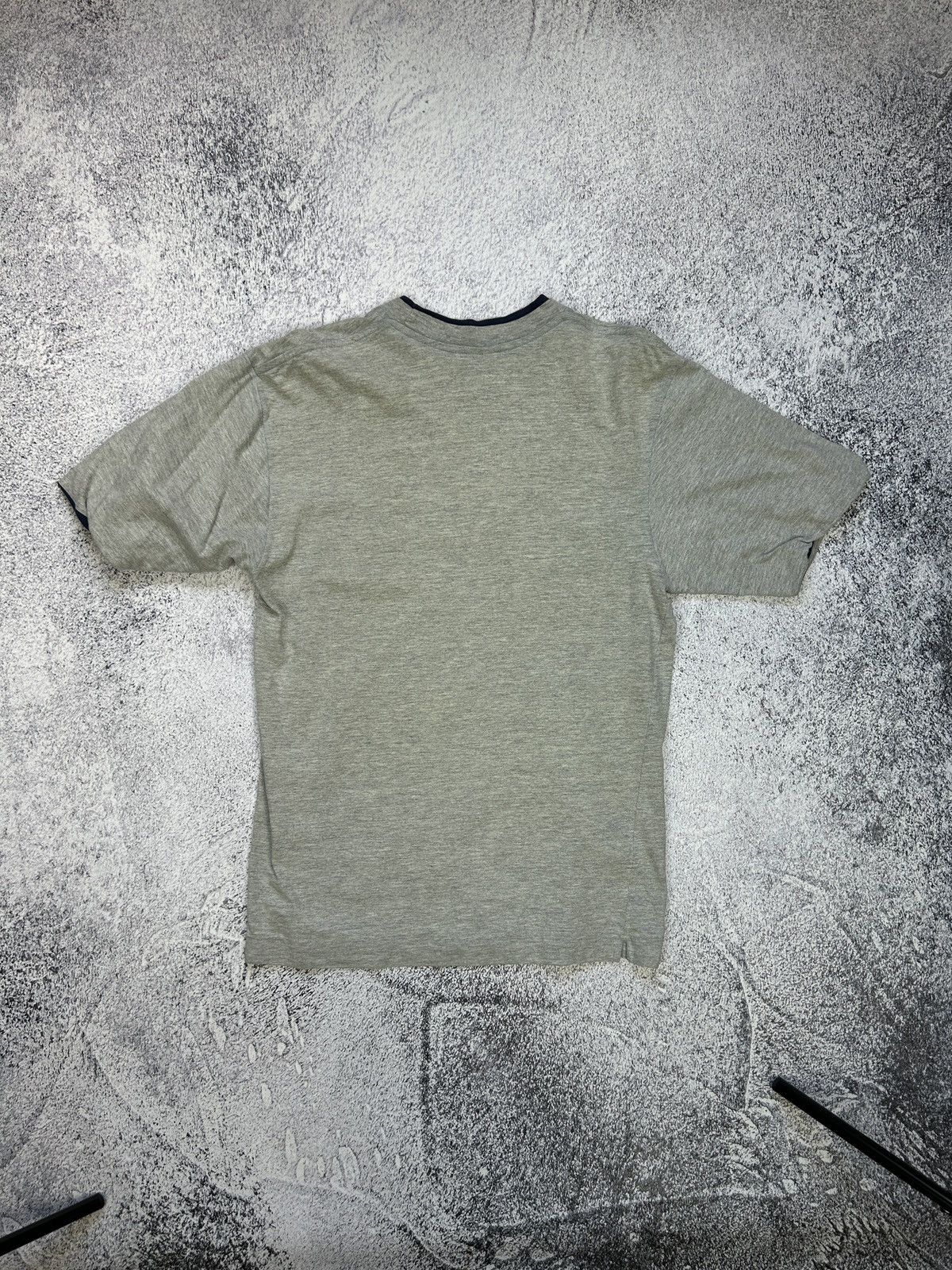 Nike Mens Vintage Nike T Shirt big logo y2k streetwear rare tee Size US S / EU 44-46 / 1 - 8 Thumbnail