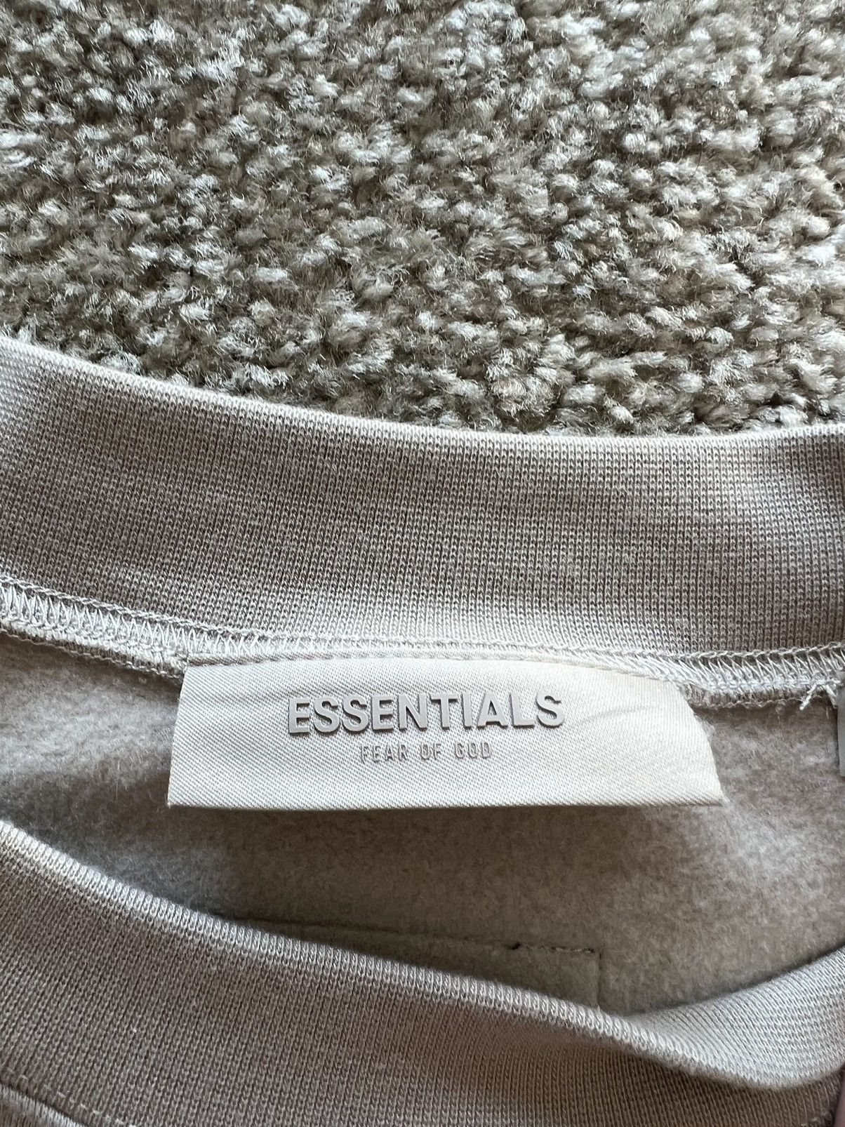 Essentials × Fear of God Fear of God Essentials Tan Logo Crewneck Sweatshirt Size XXL Size US XXL / EU 58 / 5 - 9 Thumbnail