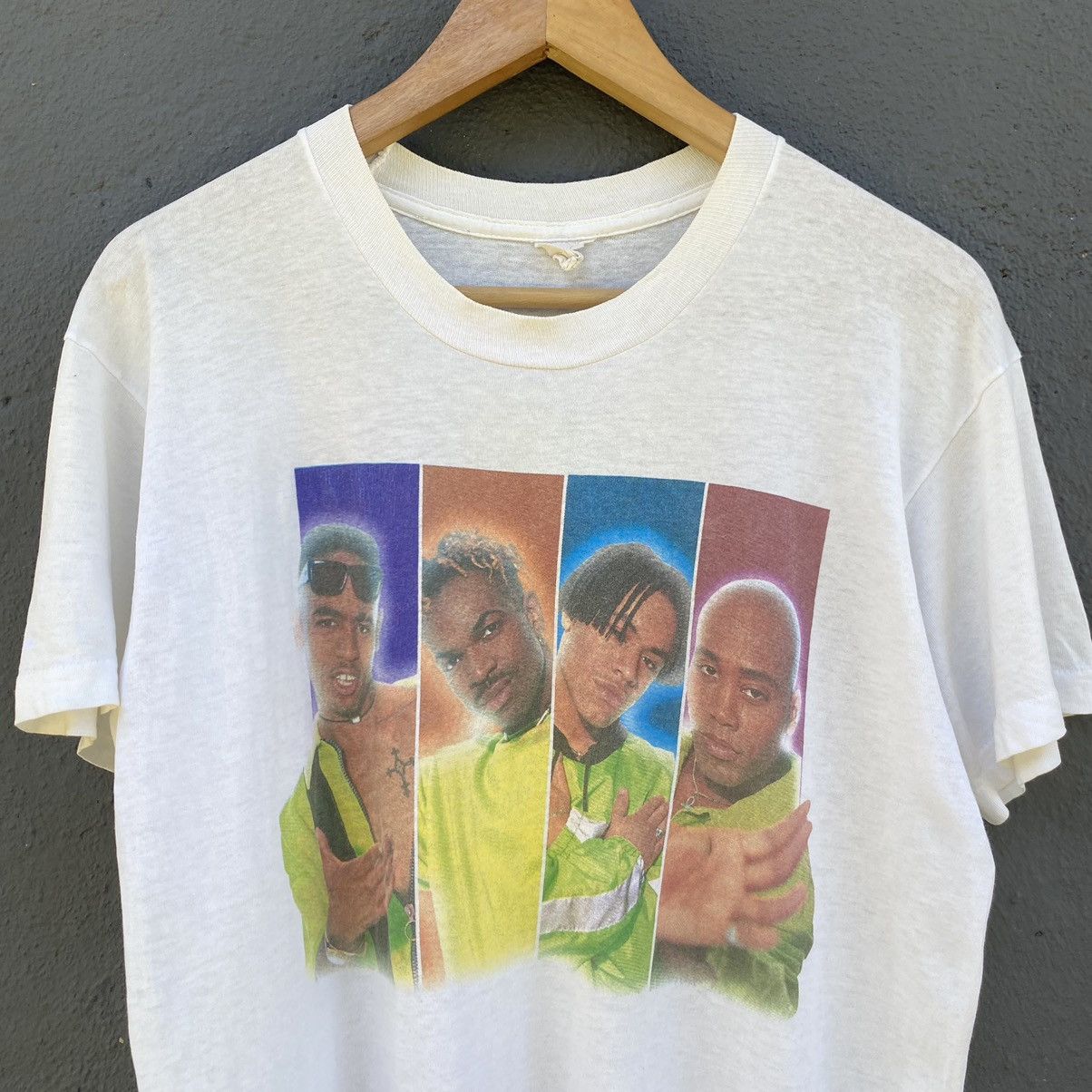 Rap Tees Thrashed Vintage 90s MN8 British R&B Band ERD GRUNGE TEE Size US L / EU 52-54 / 3 - 1 Thumbnail