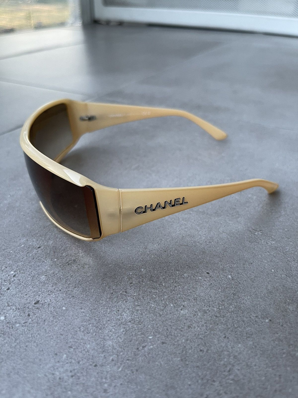 Chanel Chanel 5103 C.710/13 Camel Sand Shield Sunglasses Size ONE SIZE - 5 Thumbnail