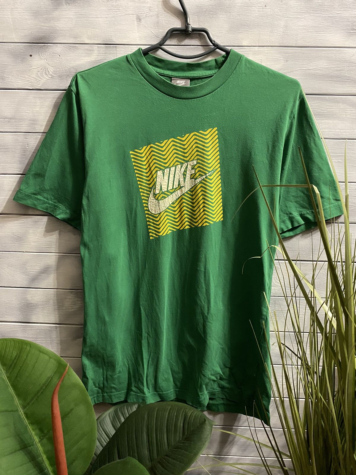 Nike Rare Vintage T-Shirt Nike Y2K Drill style Big Logo. Size US M / EU 48-50 / 2 - 1 Thumbnail