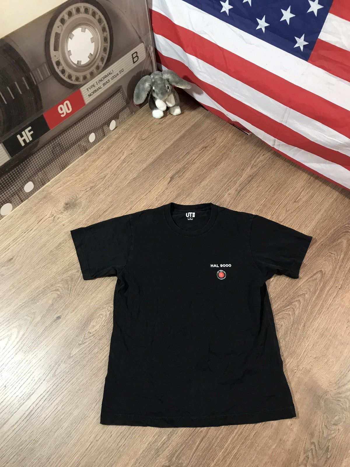 Uniqlo UNIQLO x 2001 A Space Odyssey HAL 9000 Size US S / EU 44-46 / 1 - 2 Thumbnail