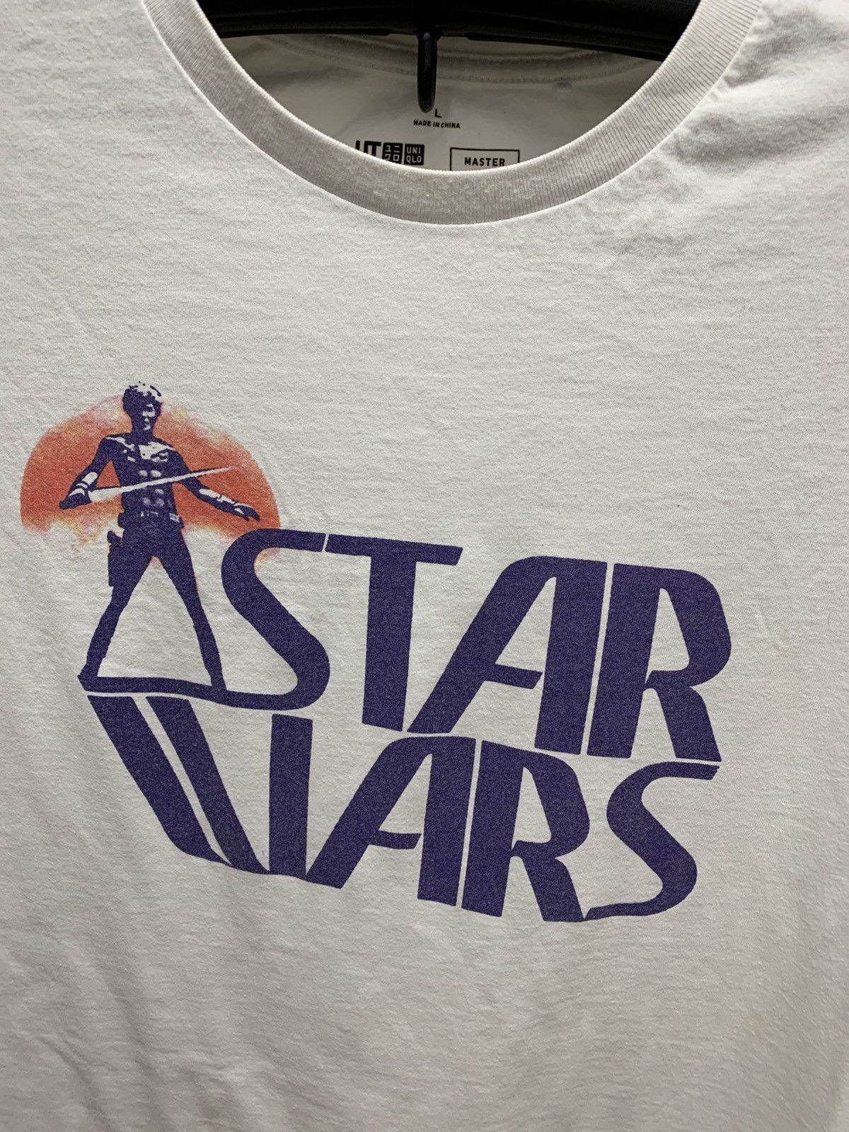 Uniqlo StarWars Uniqlo white big logo t-shirt L sz Japanese brand Size US L / EU 52-54 / 3 - 3 Thumbnail
