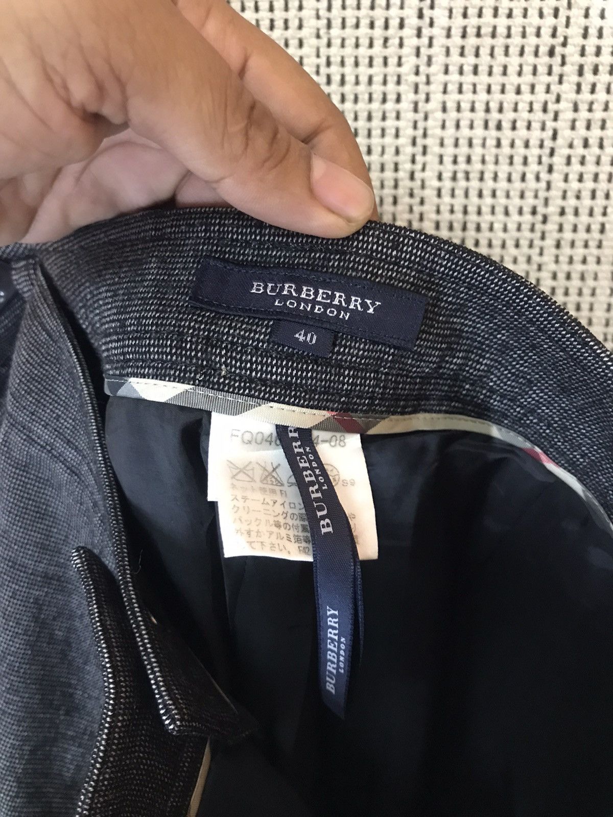 Burberry ‼️BURBERRY LONDON CARGO PANTS NICE DESIGN‼️ Size US 30 / EU 46 - 6 Thumbnail