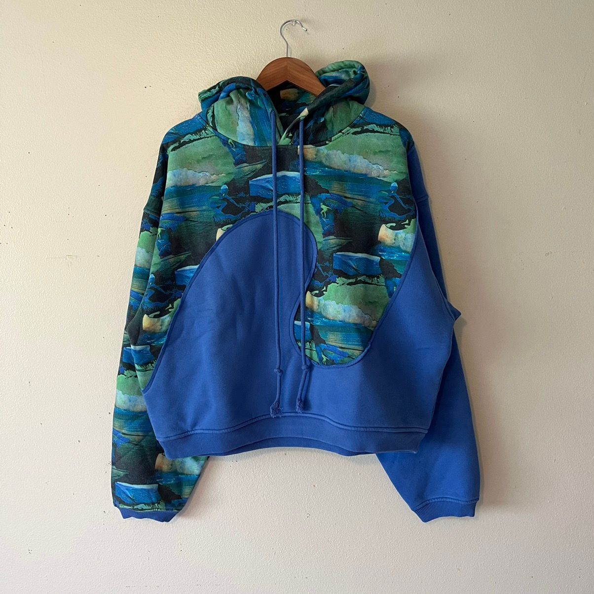 Pre-owned Erl Swirl Hoodie Sweatshirt In Hawaiian/blue