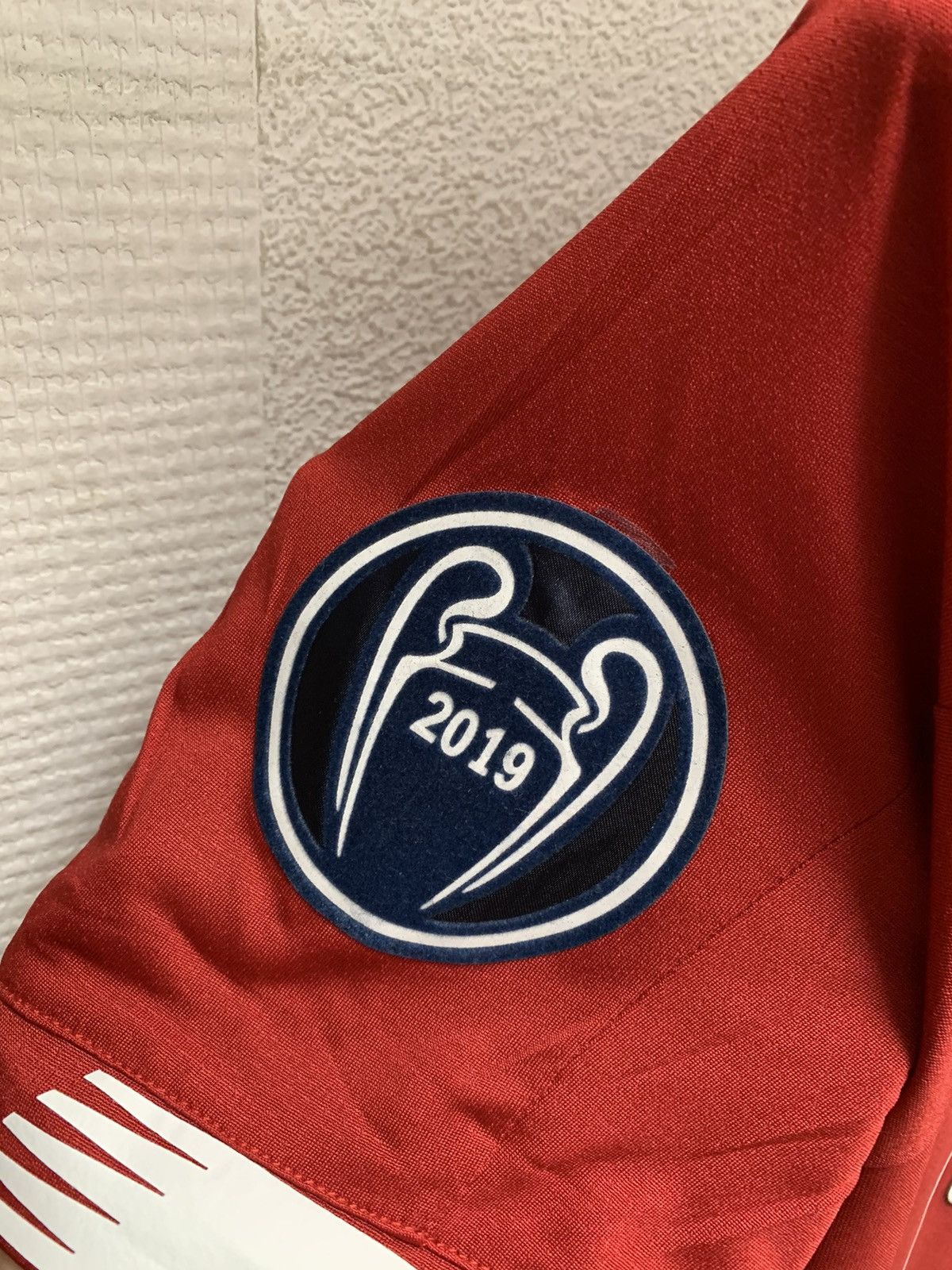 New Balance Liverpool new balance 2019 league champions soccer jersey Xl Size US XL / EU 56 / 4 - 3 Thumbnail