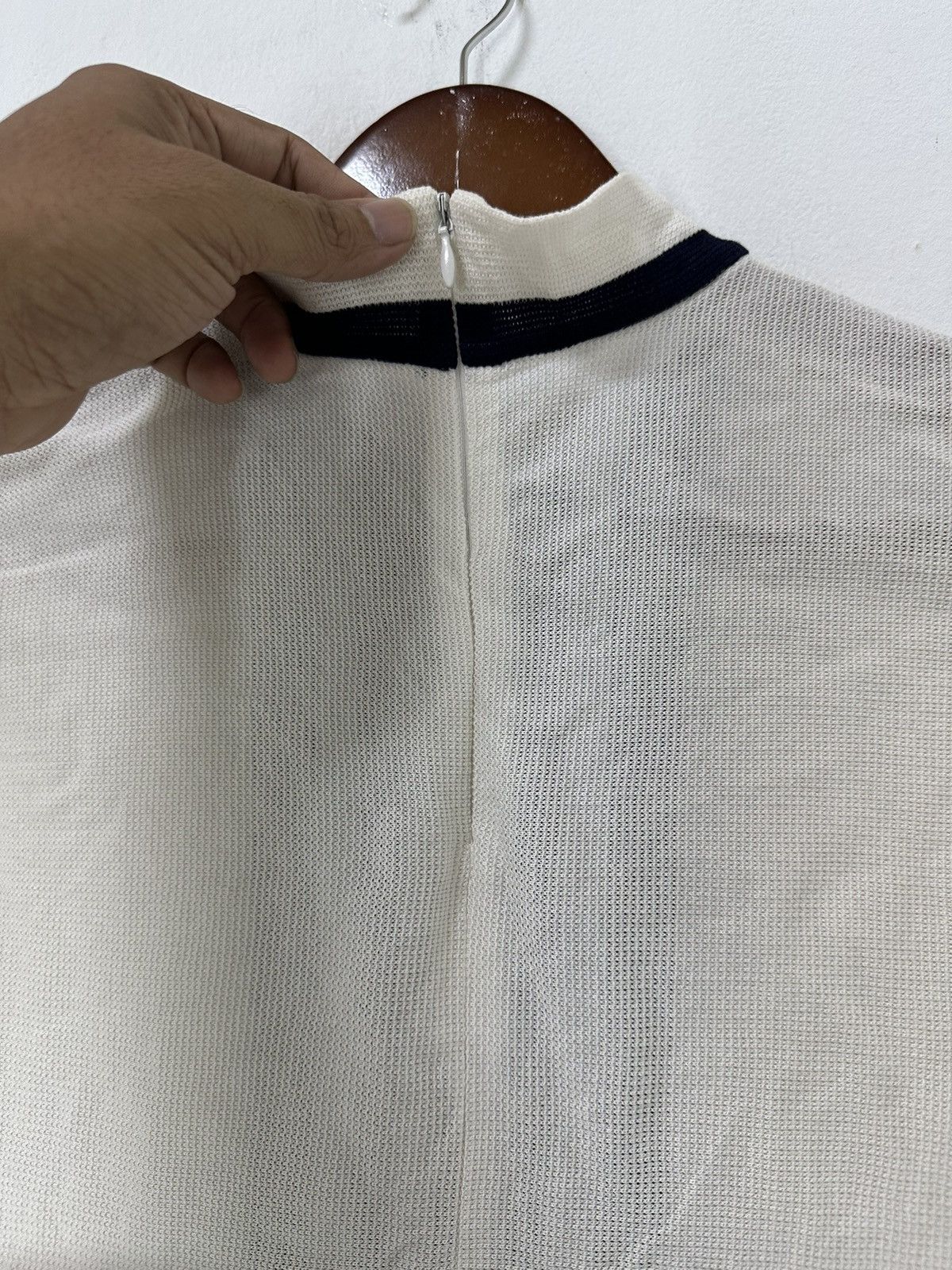 Balenciaga Balenciaga Shirt Stripe Design Luxury Shirt Size US S / EU 44-46 / 1 - 7 Thumbnail
