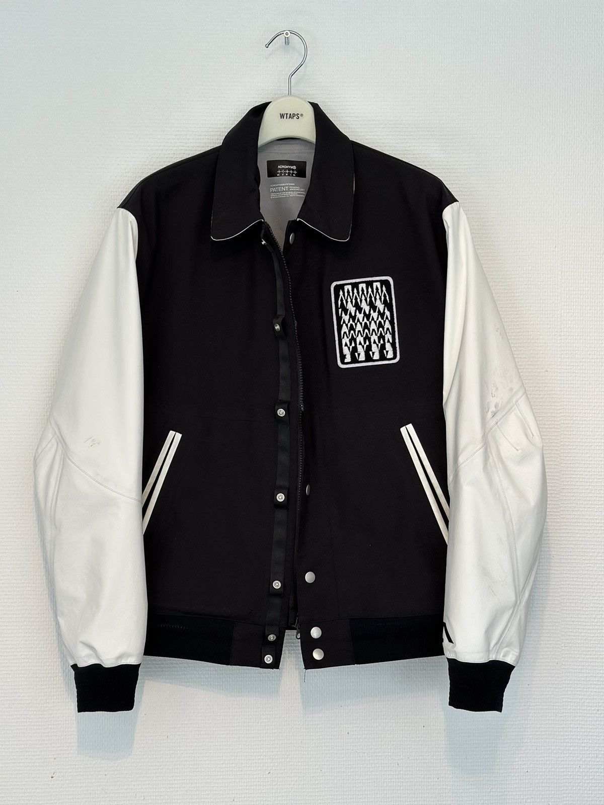 Acronym Acronym J94-VT black/white Small | Grailed